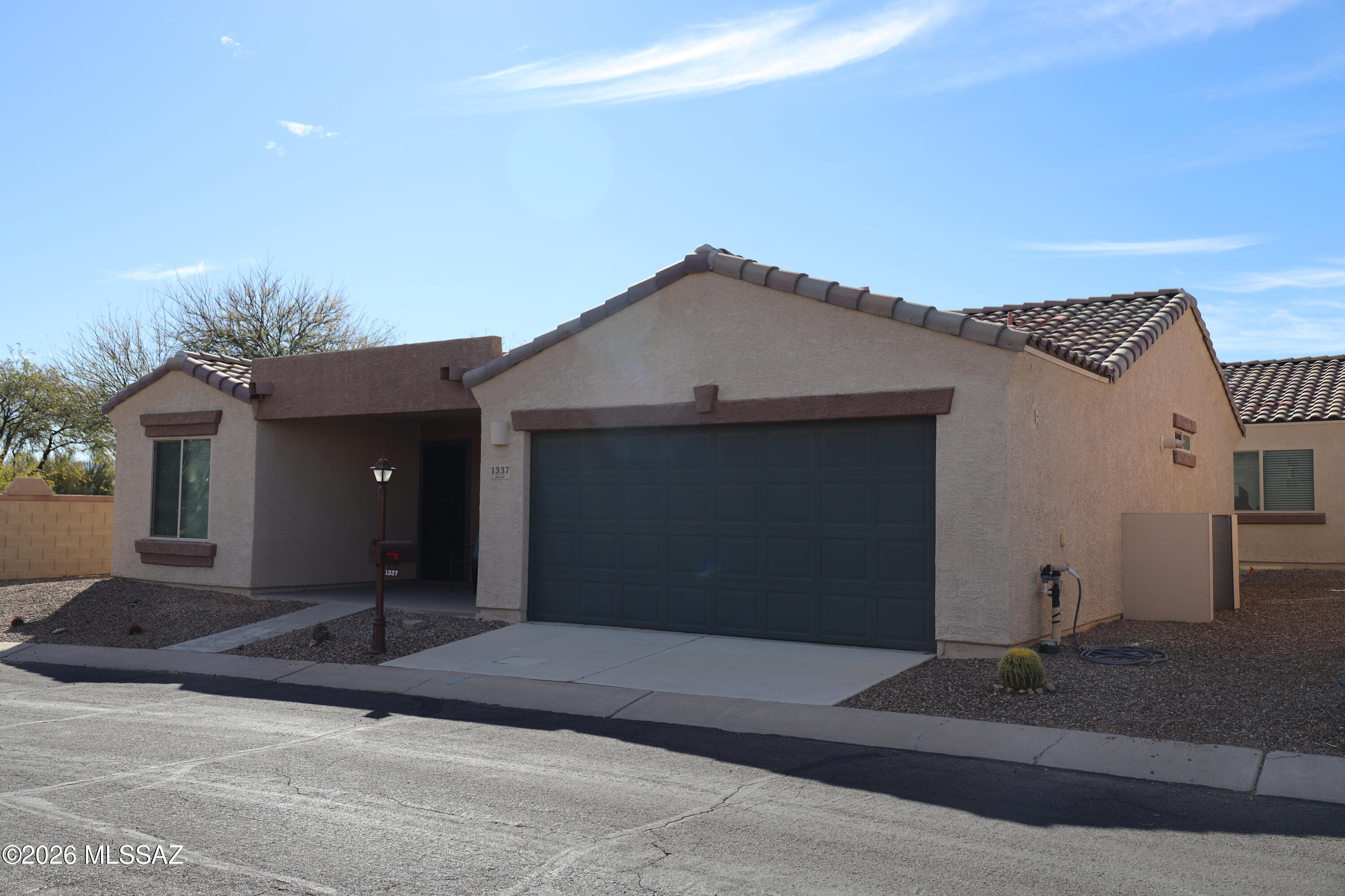 1337 W Vuelta del Yunque