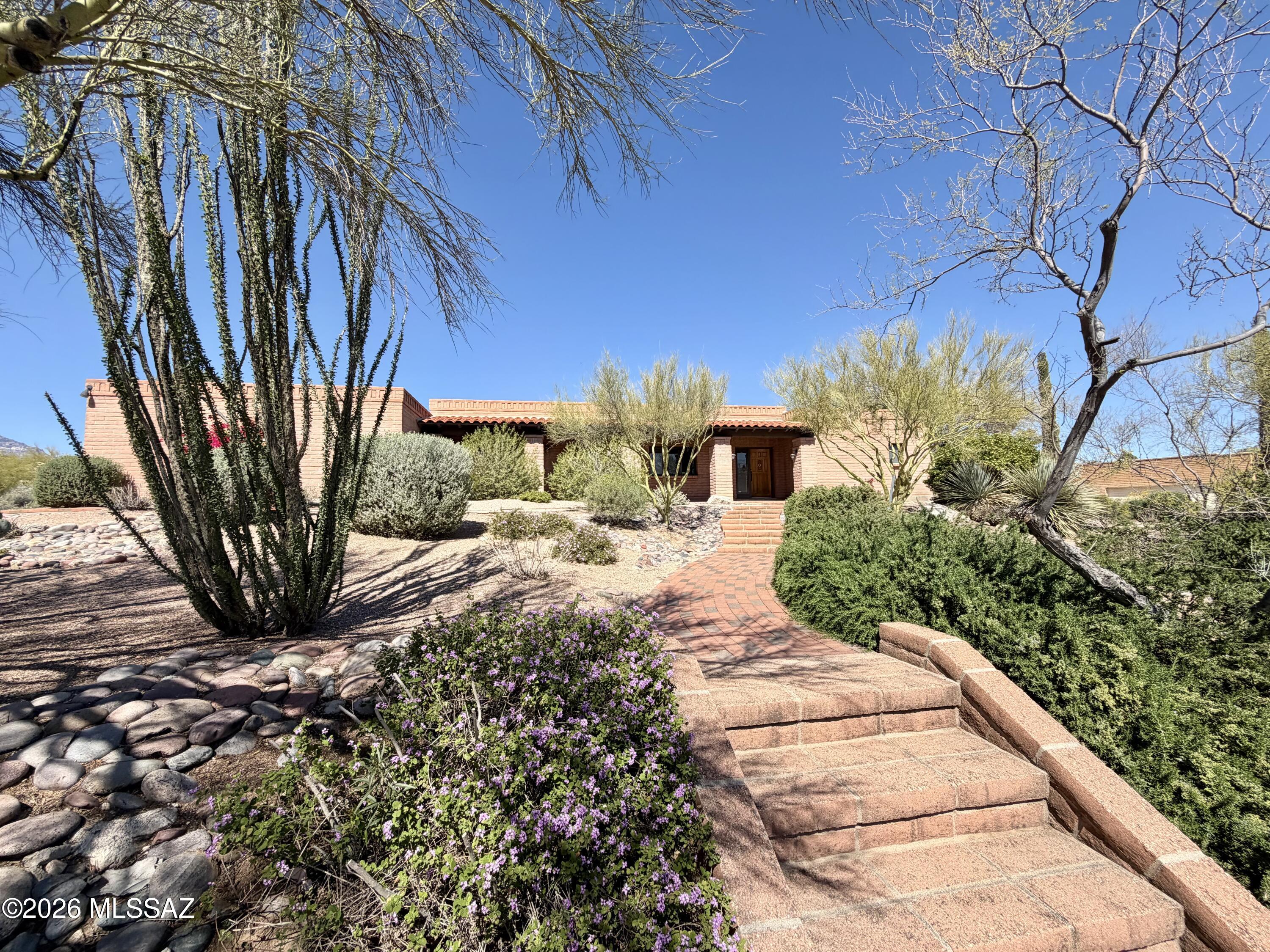 8131 E Ridgebrook Drive