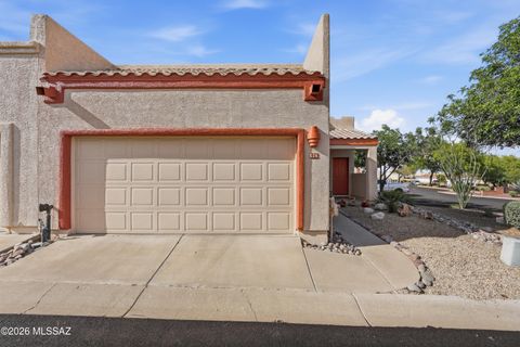 Photo of 536 W Deerview Court, Green Valley, AZ 85614 (MLS # 22608797)