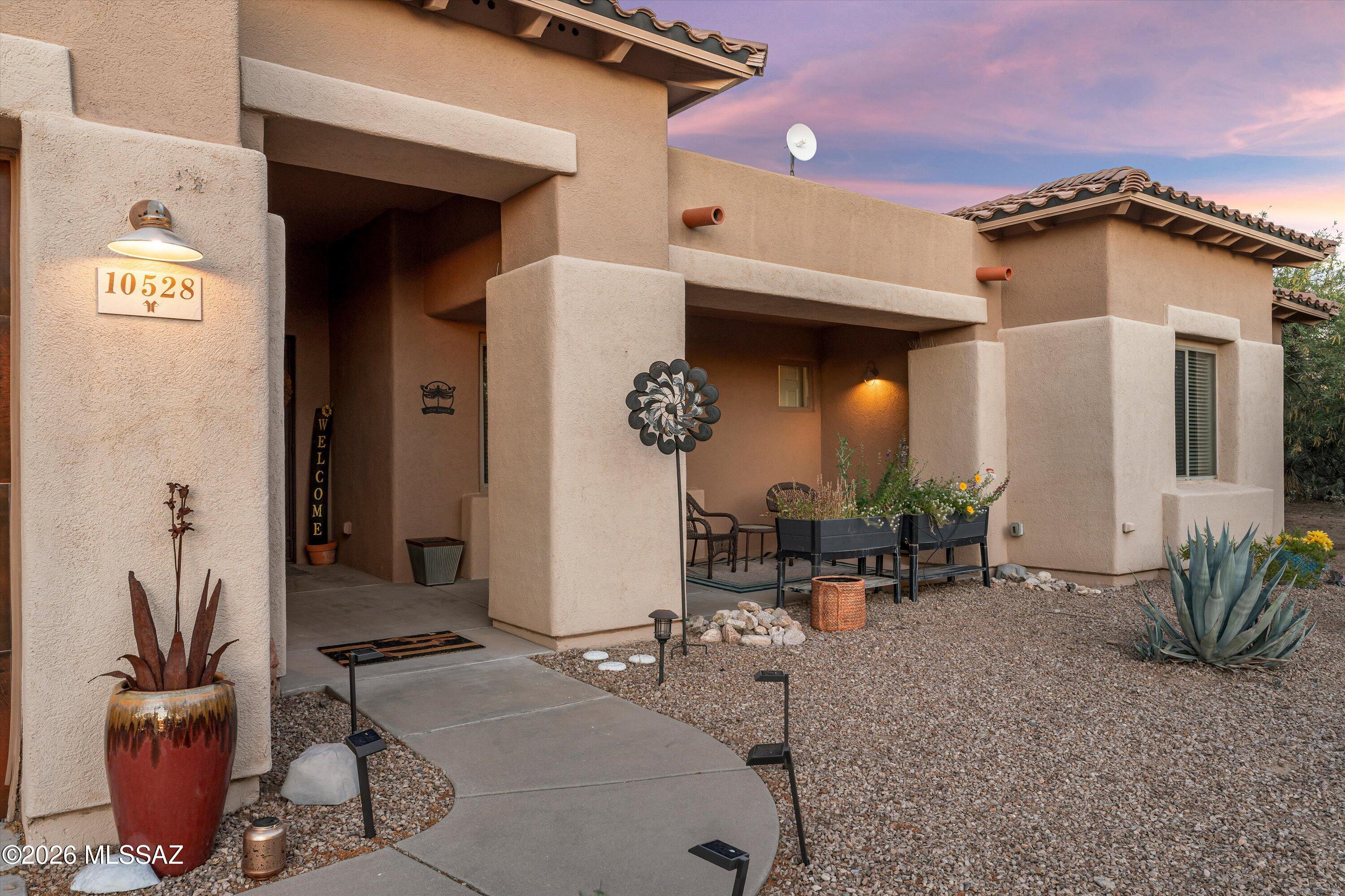 10528 S Coyote Melon Loop