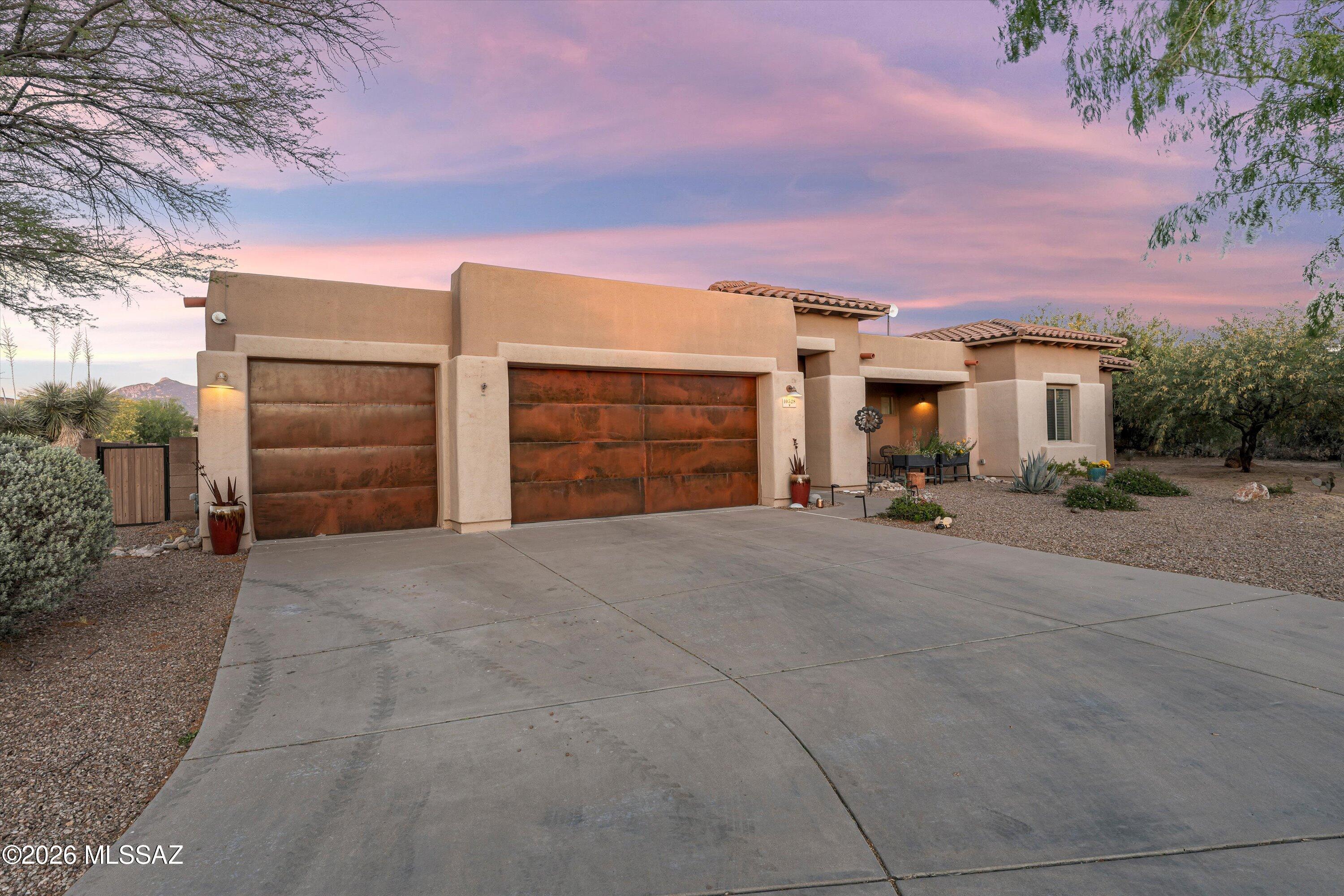 10528 S Coyote Melon Loop