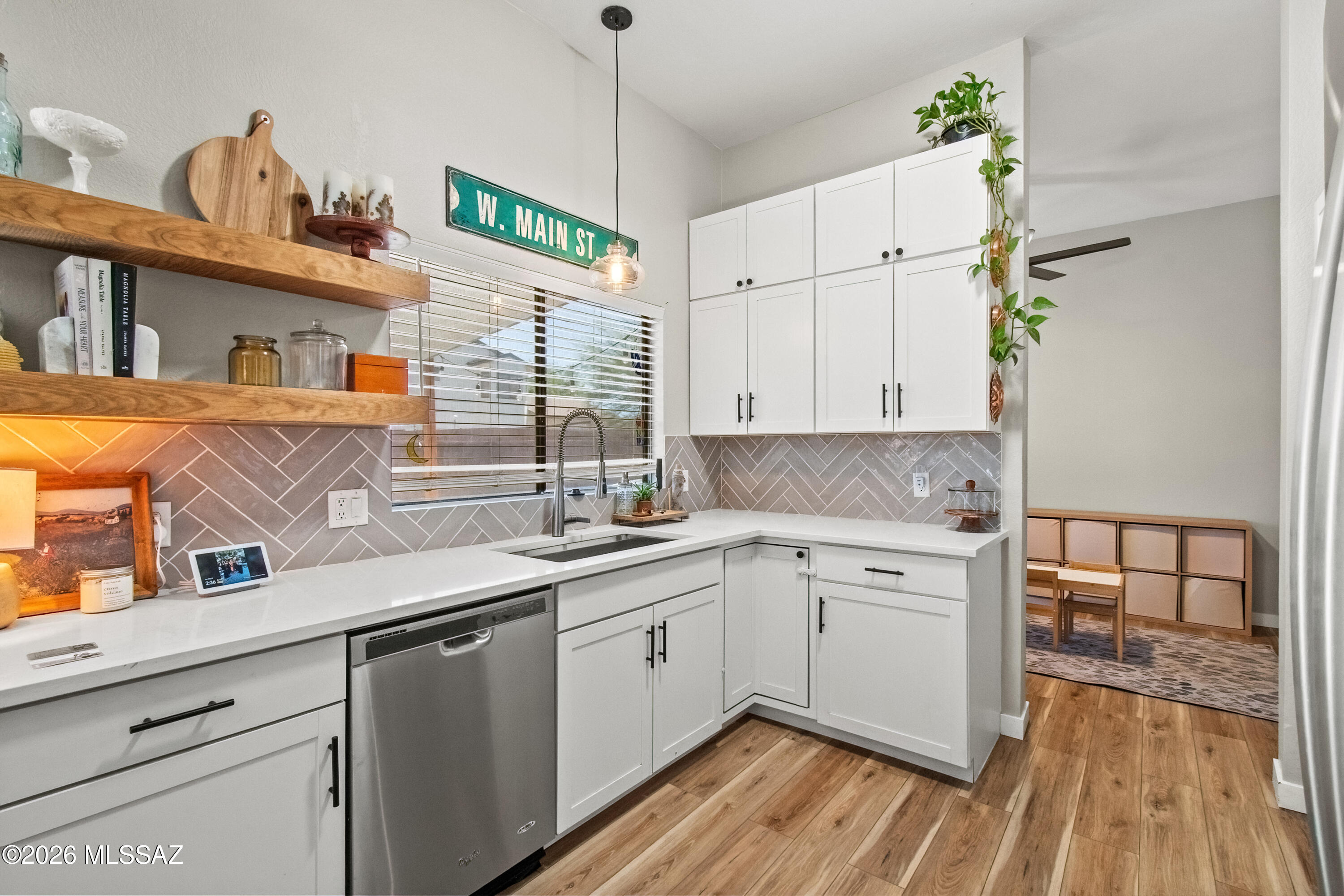 Meadowbrook (115-207) - Residential