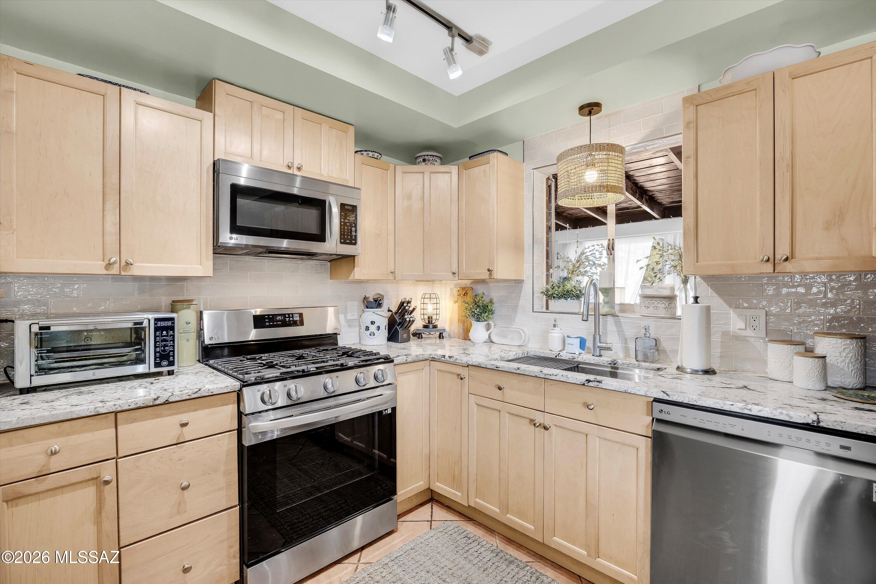 Mountain View Acre Farms - Residential