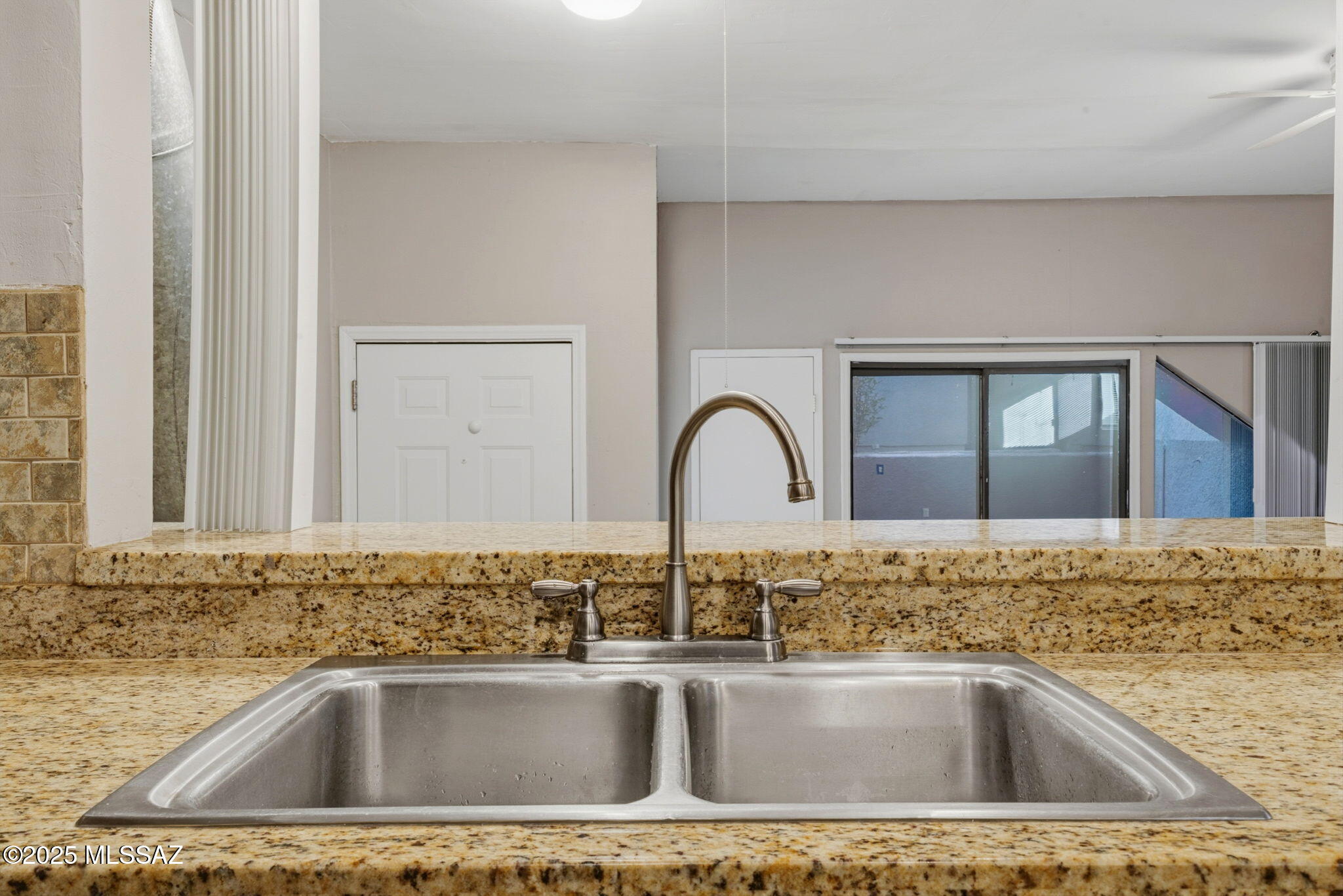 2744 N Country Club Road 106