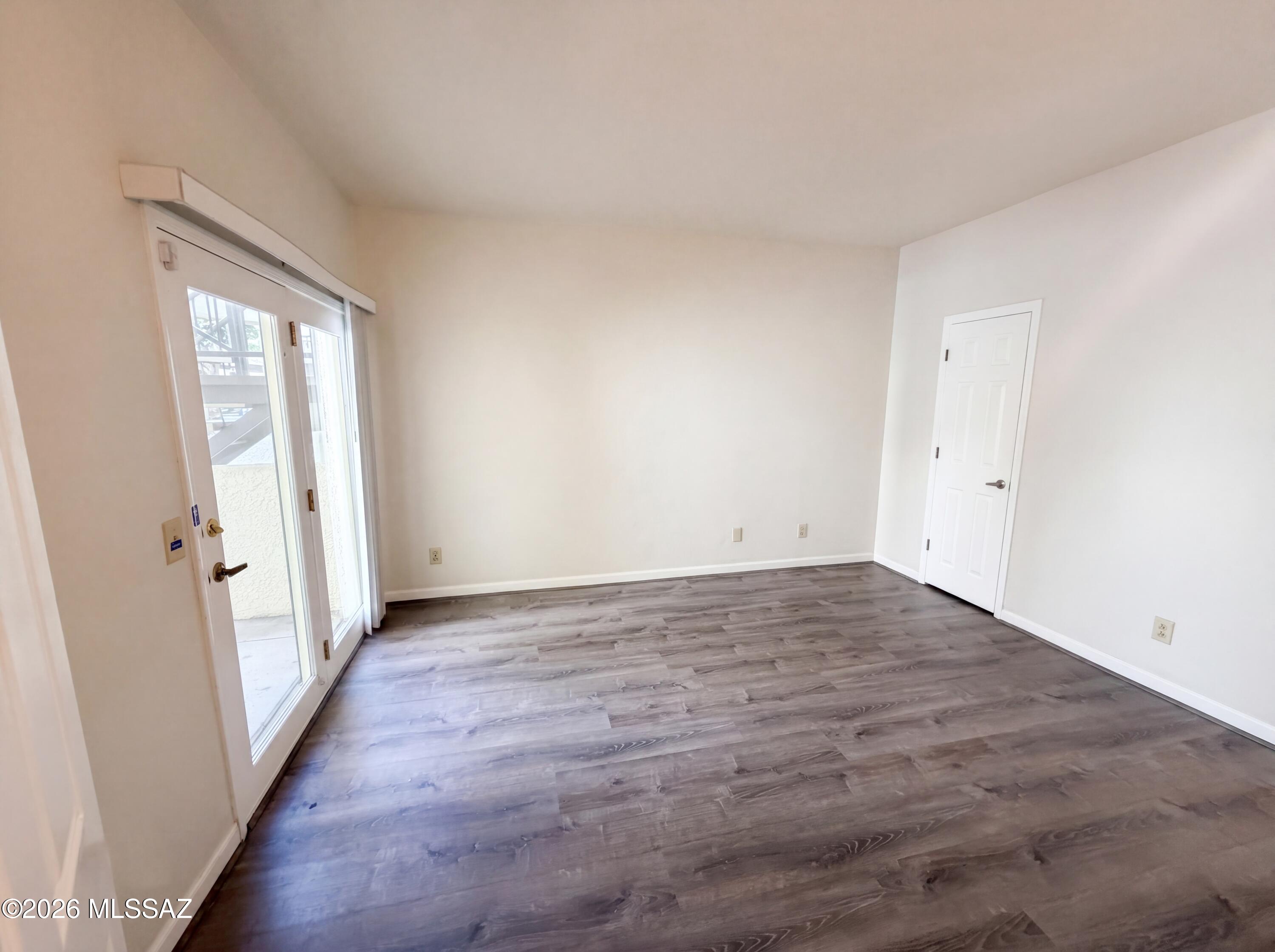 Casitas Real Condos. - Residential