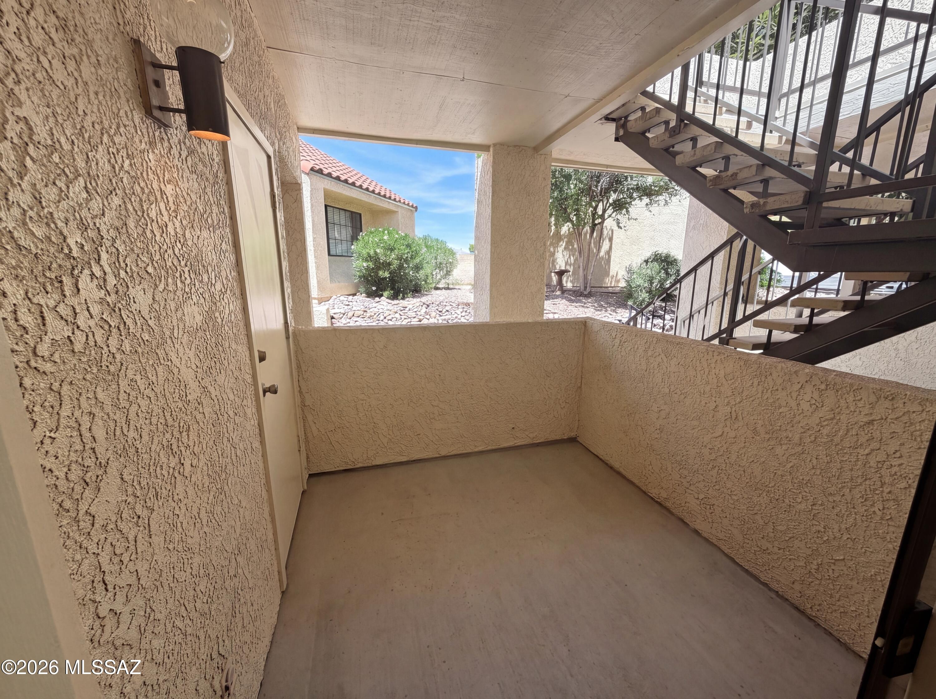 Casitas Real Condos. - Residential
