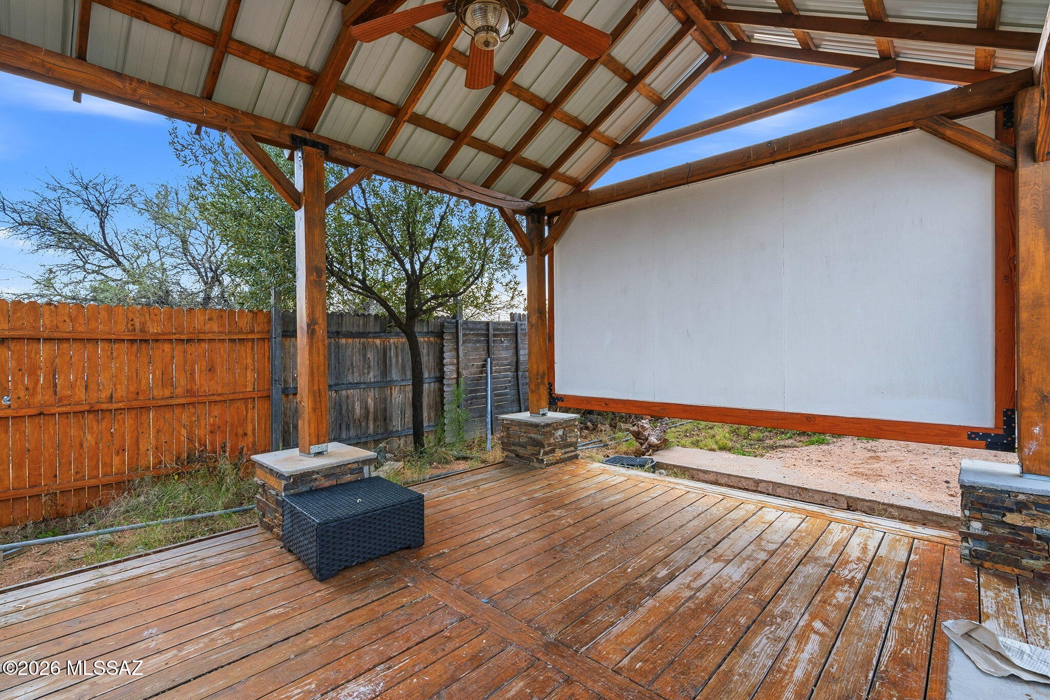 Mescal Lakes - Residential