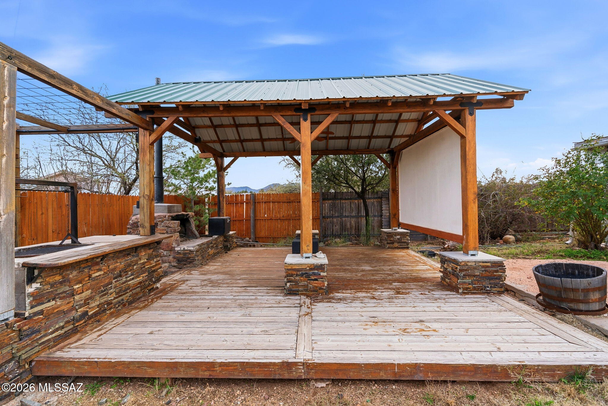 Mescal Lakes - Residential