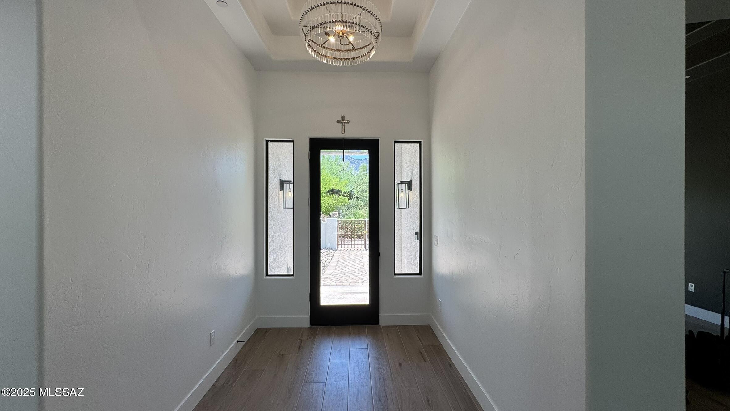 109 E Loch Lomond Place