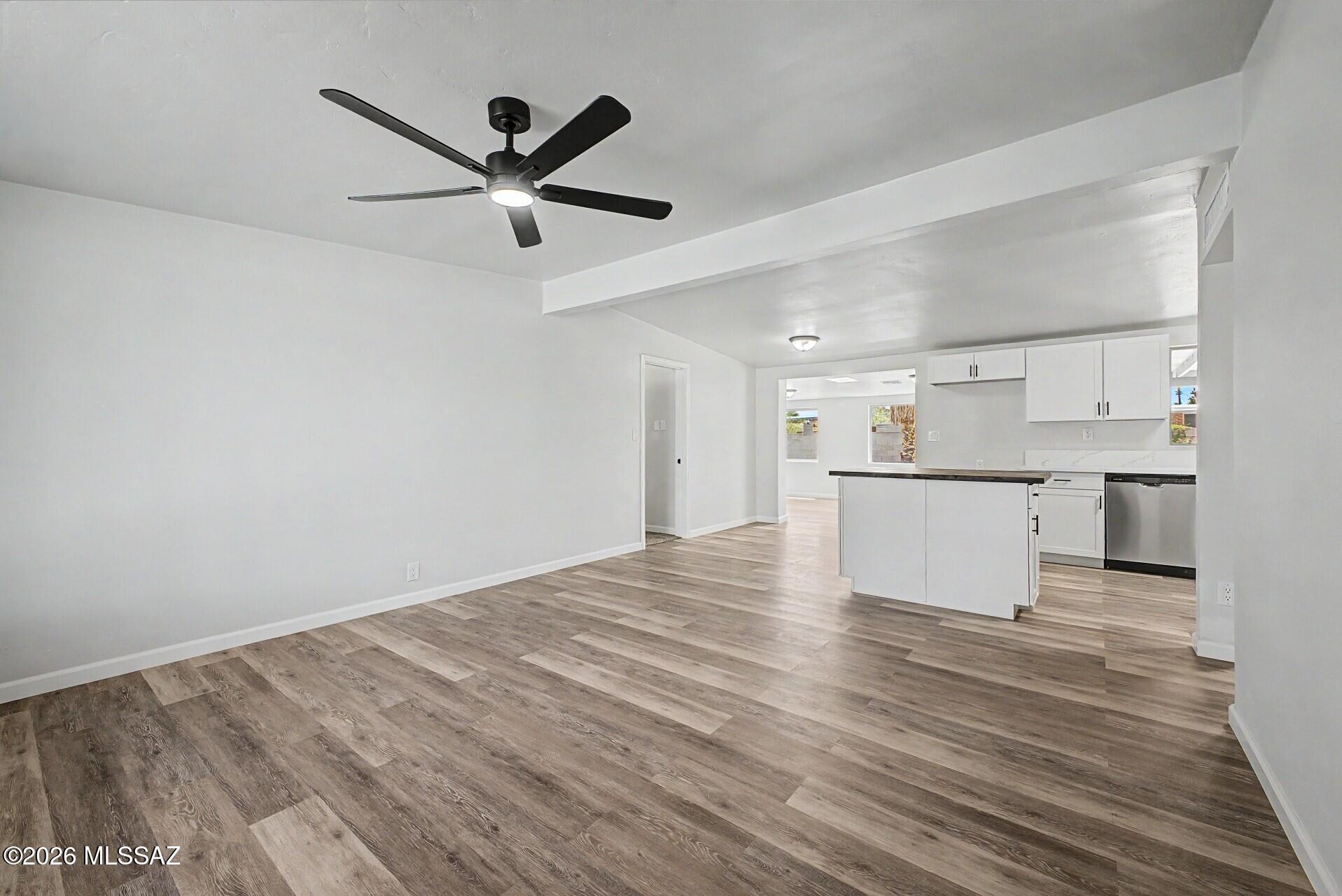 6910 E Calle Marte