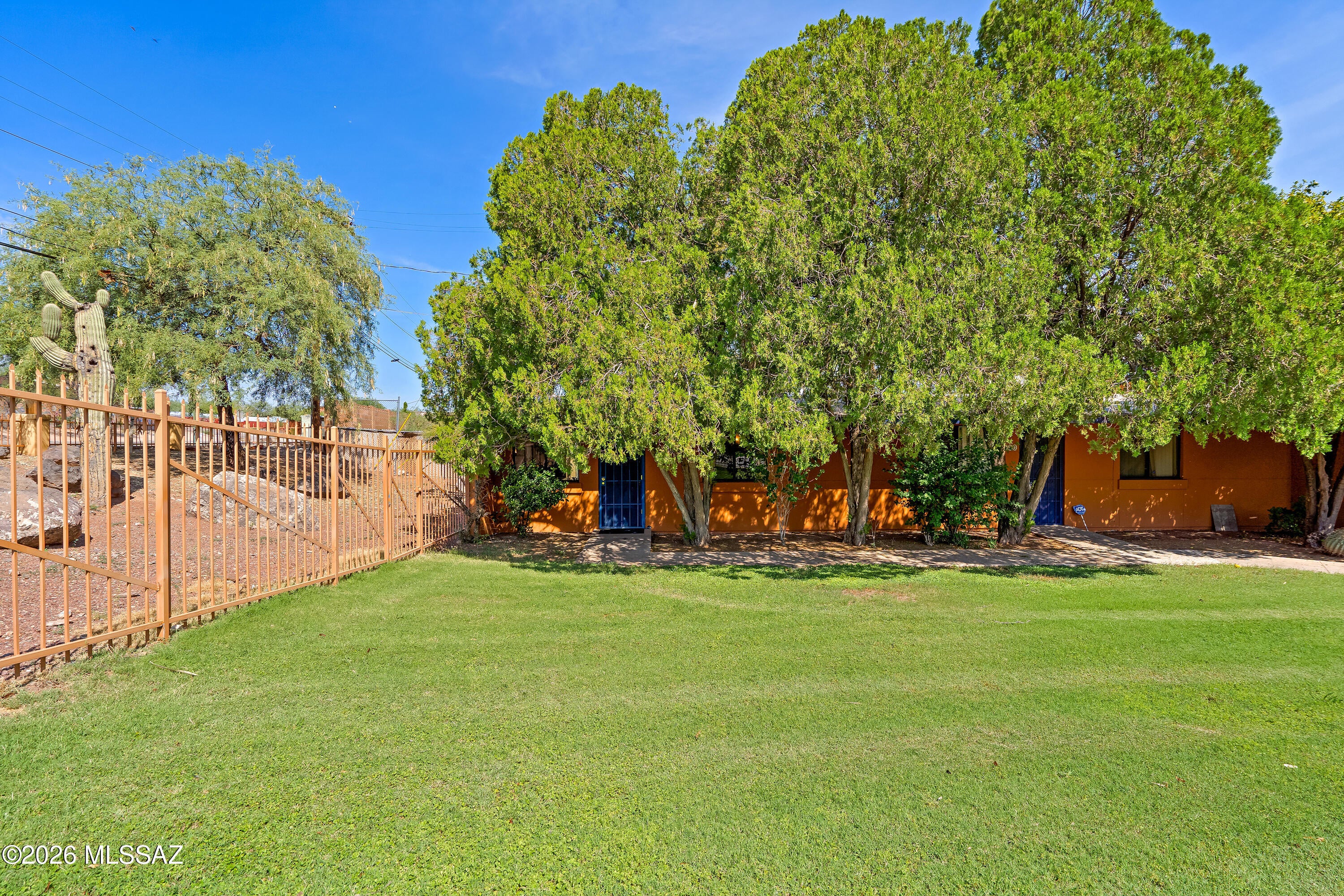 350 N Silverbell Road 111