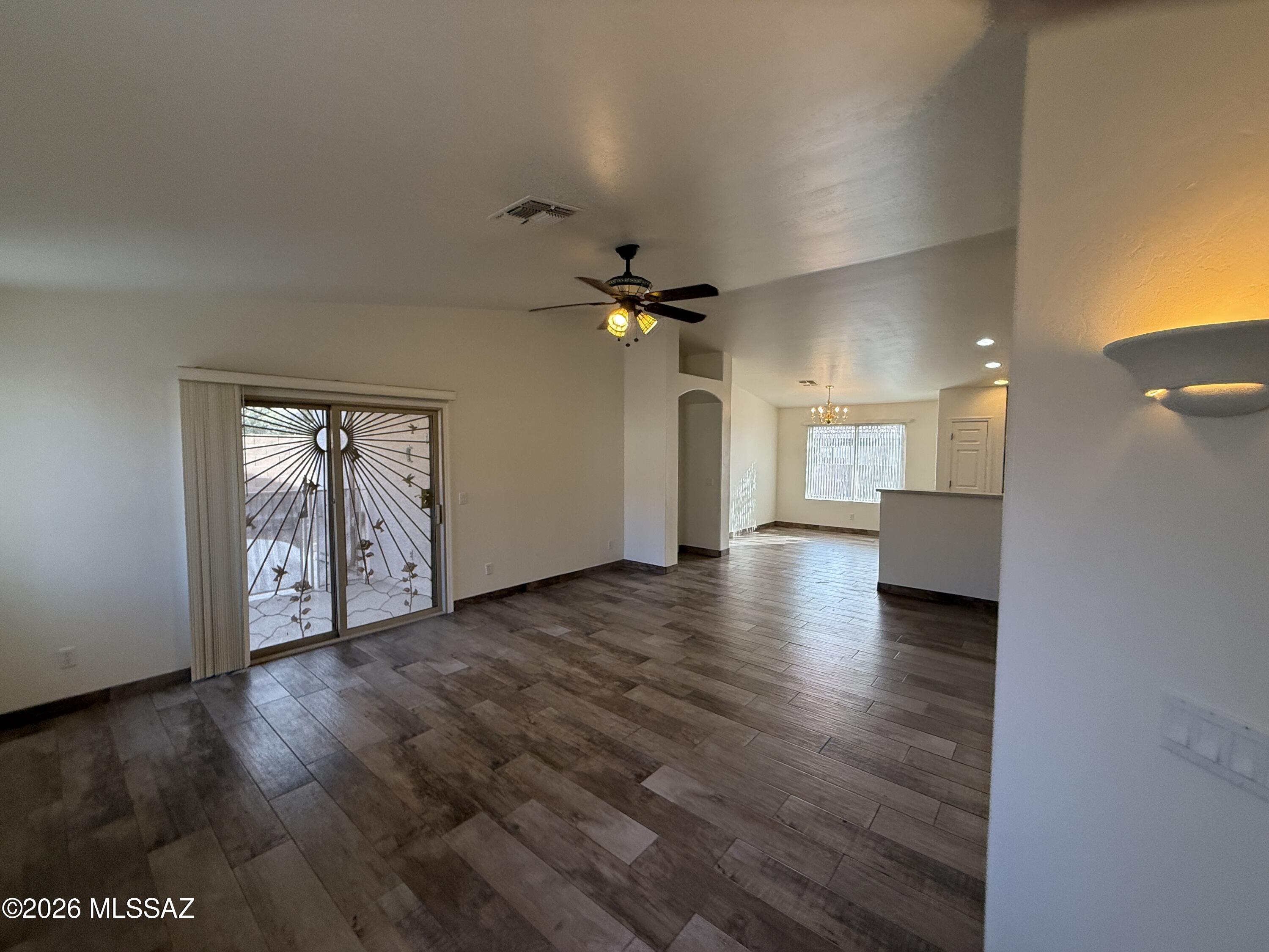 Vista Oeste Estates (1-37) - Residential Lease