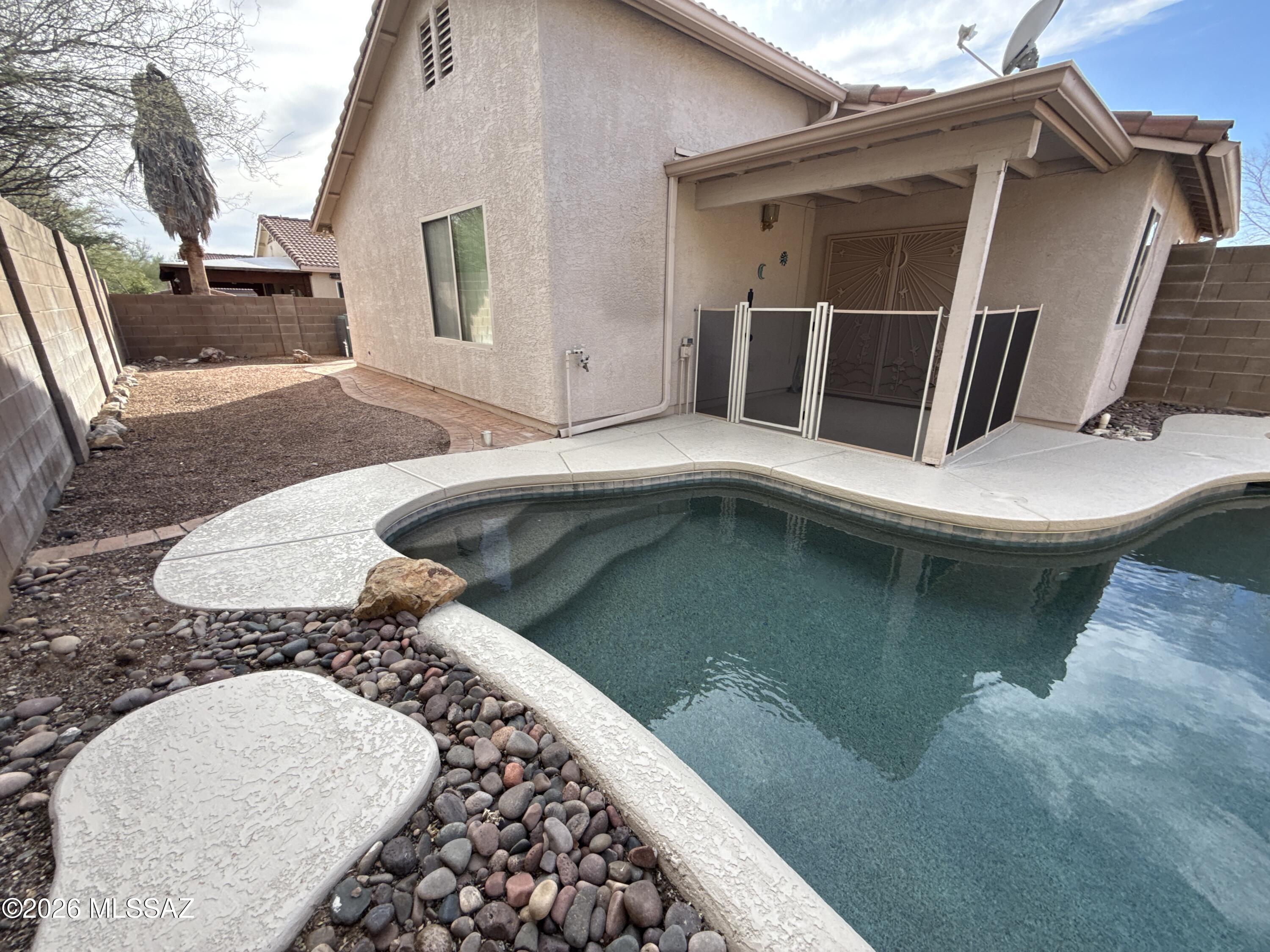 Vista Oeste Estates (1-37) - Residential Lease