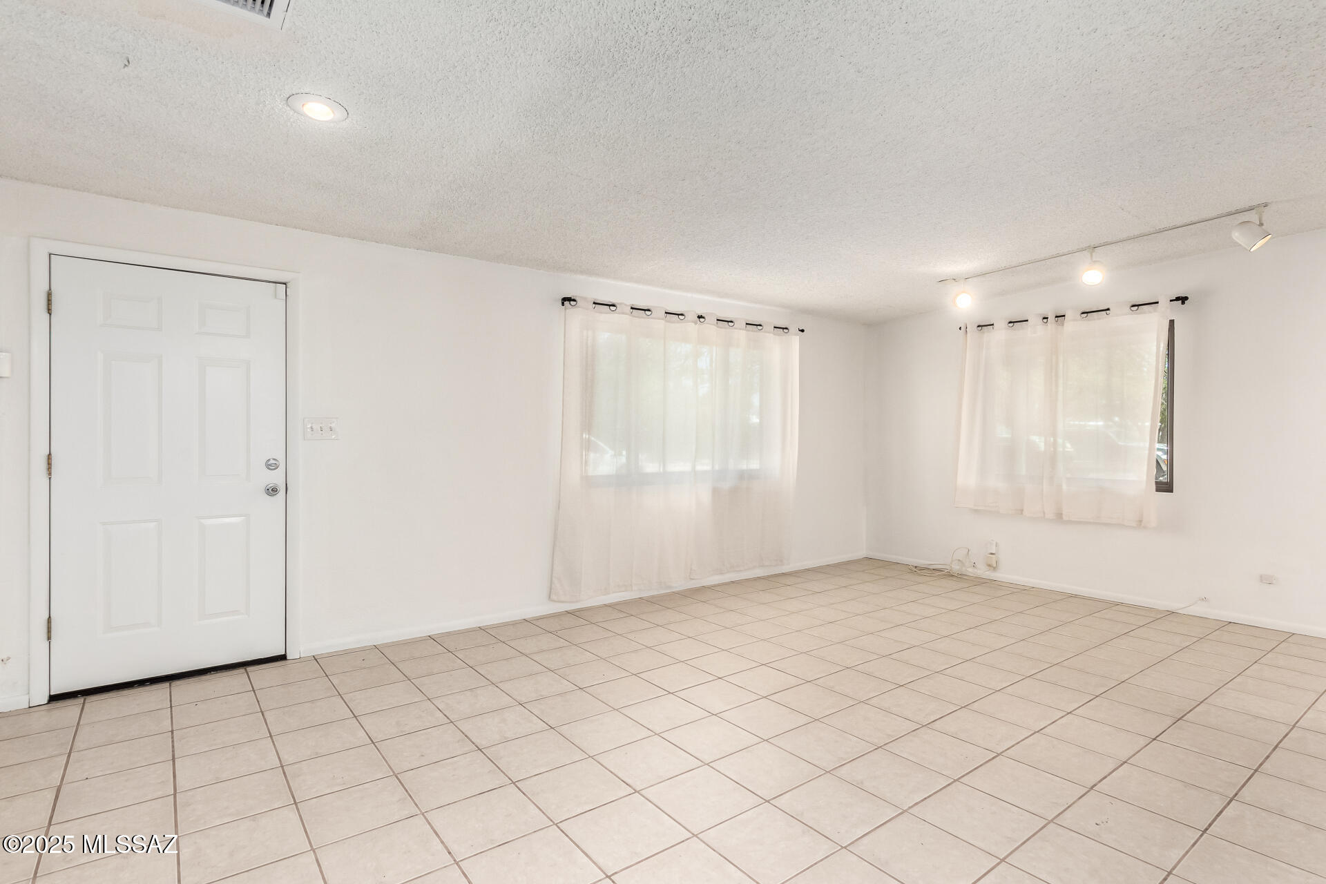 6322 E Colgate Drive