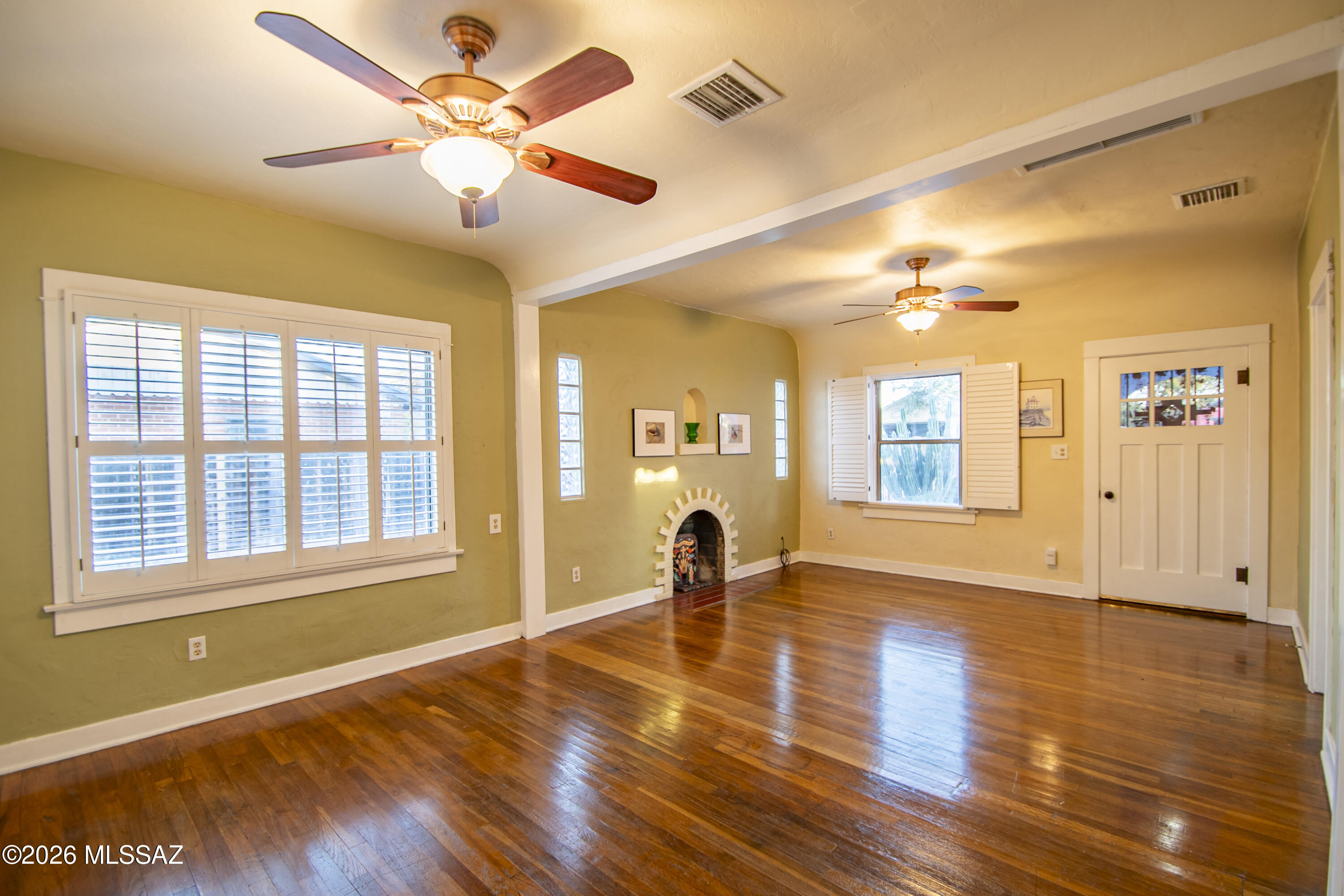 3553 E Camden Street