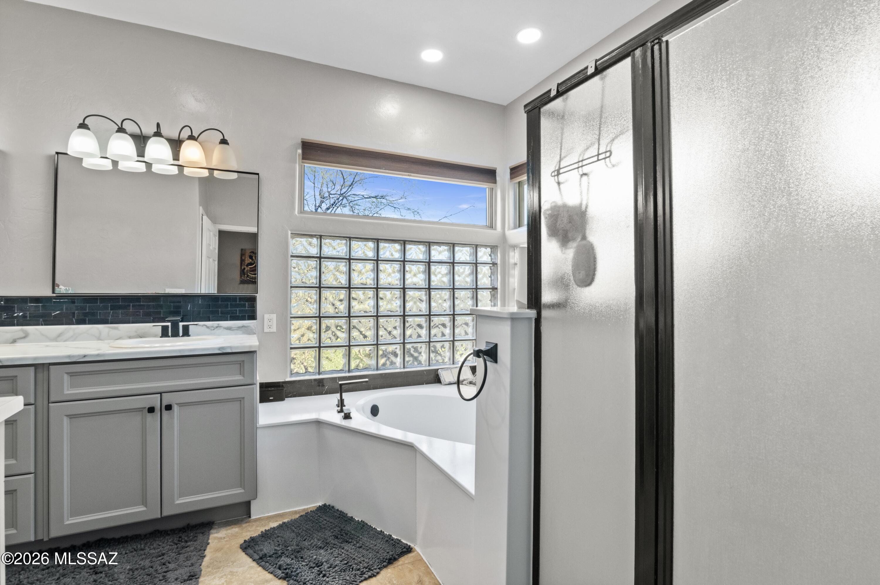 Roadrunner Hills (1-21) - Residential