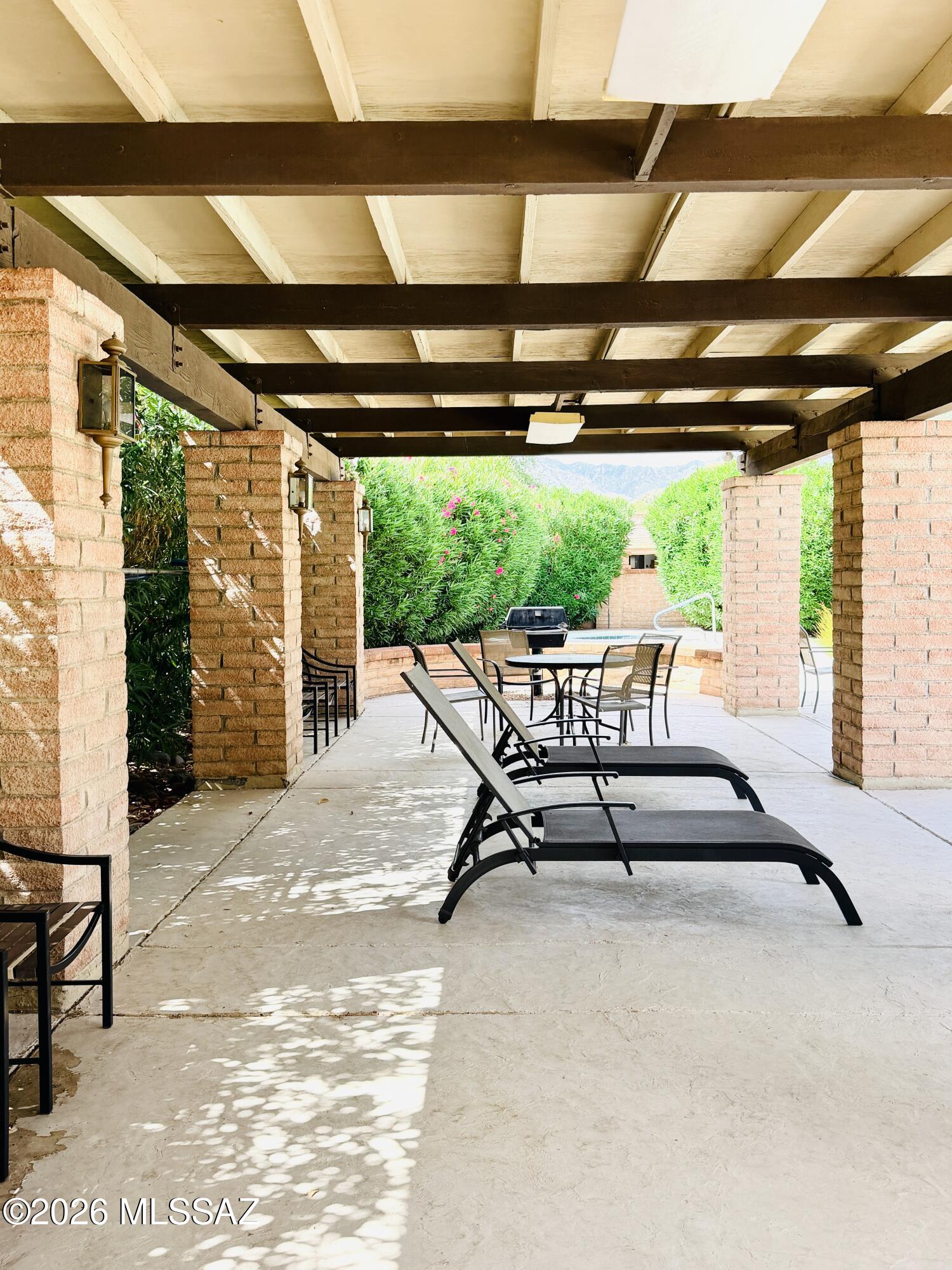 Riverbend - Sabino Canyon Road  (1-97) - Residential Lease