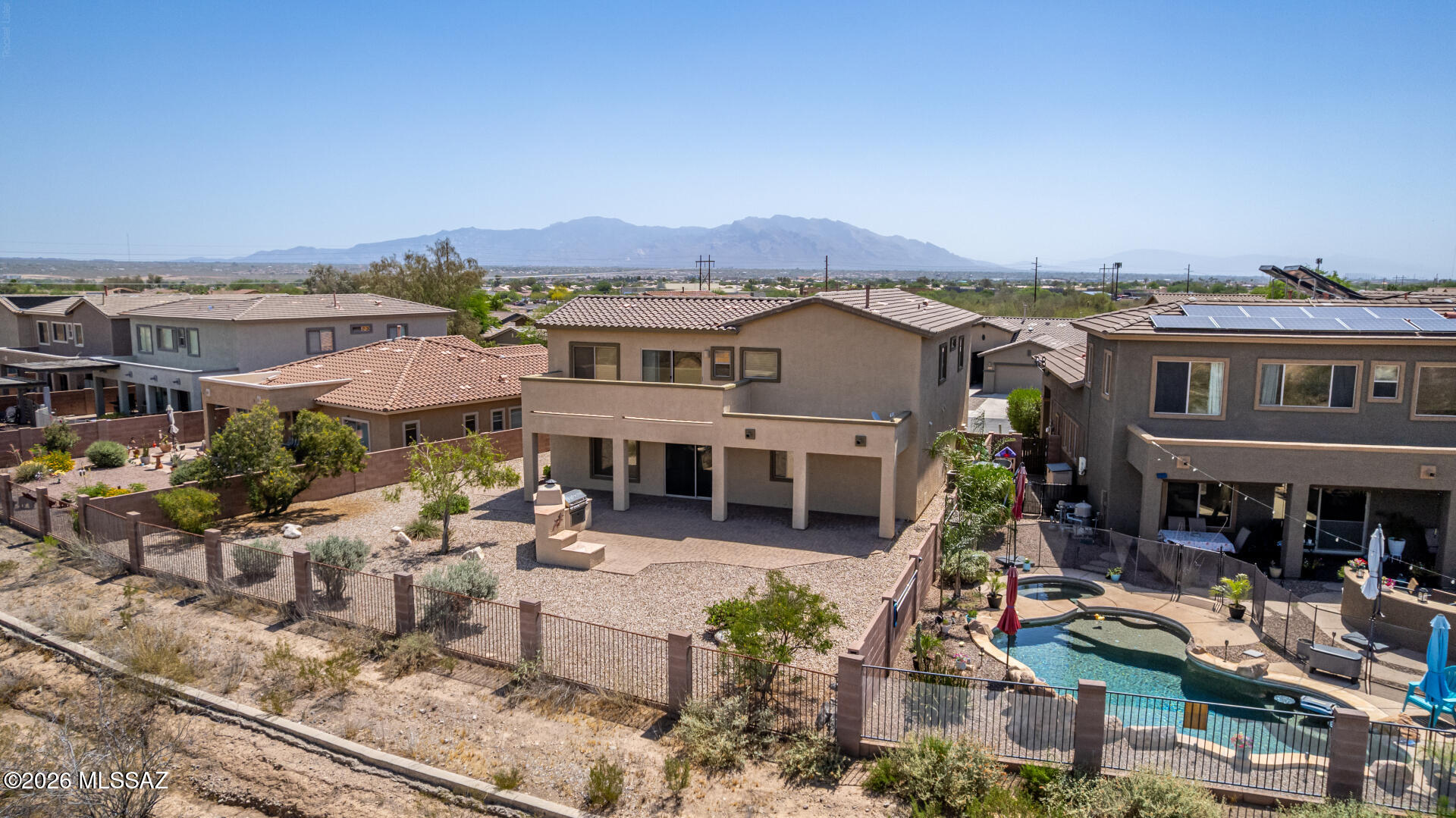 Continental Reserve Blks 17-19 (1-102) - Residential