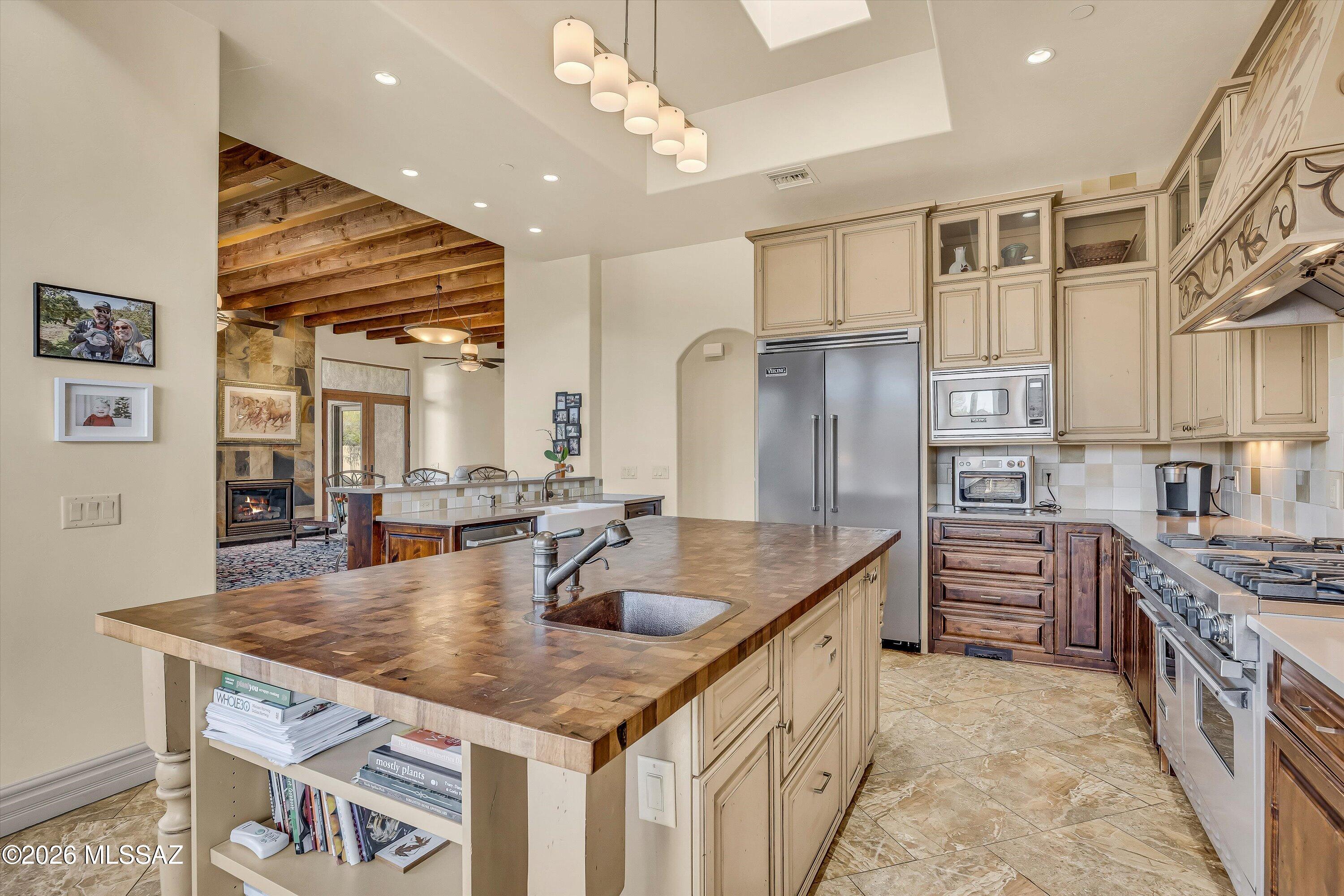 12797 N Sorrel Stallion Place