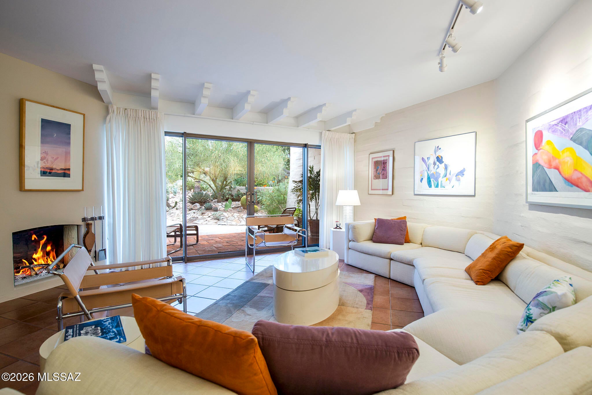 2600 E Skyline Drive 23