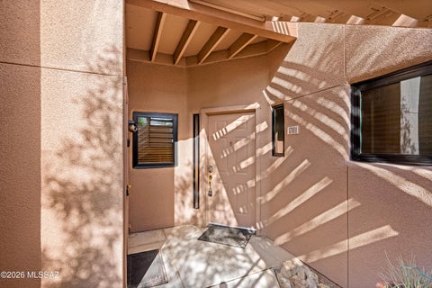 Photo of 6655 N Canyon Crest Drive #17101, Tucson, AZ 85750 (MLS # 22624395)