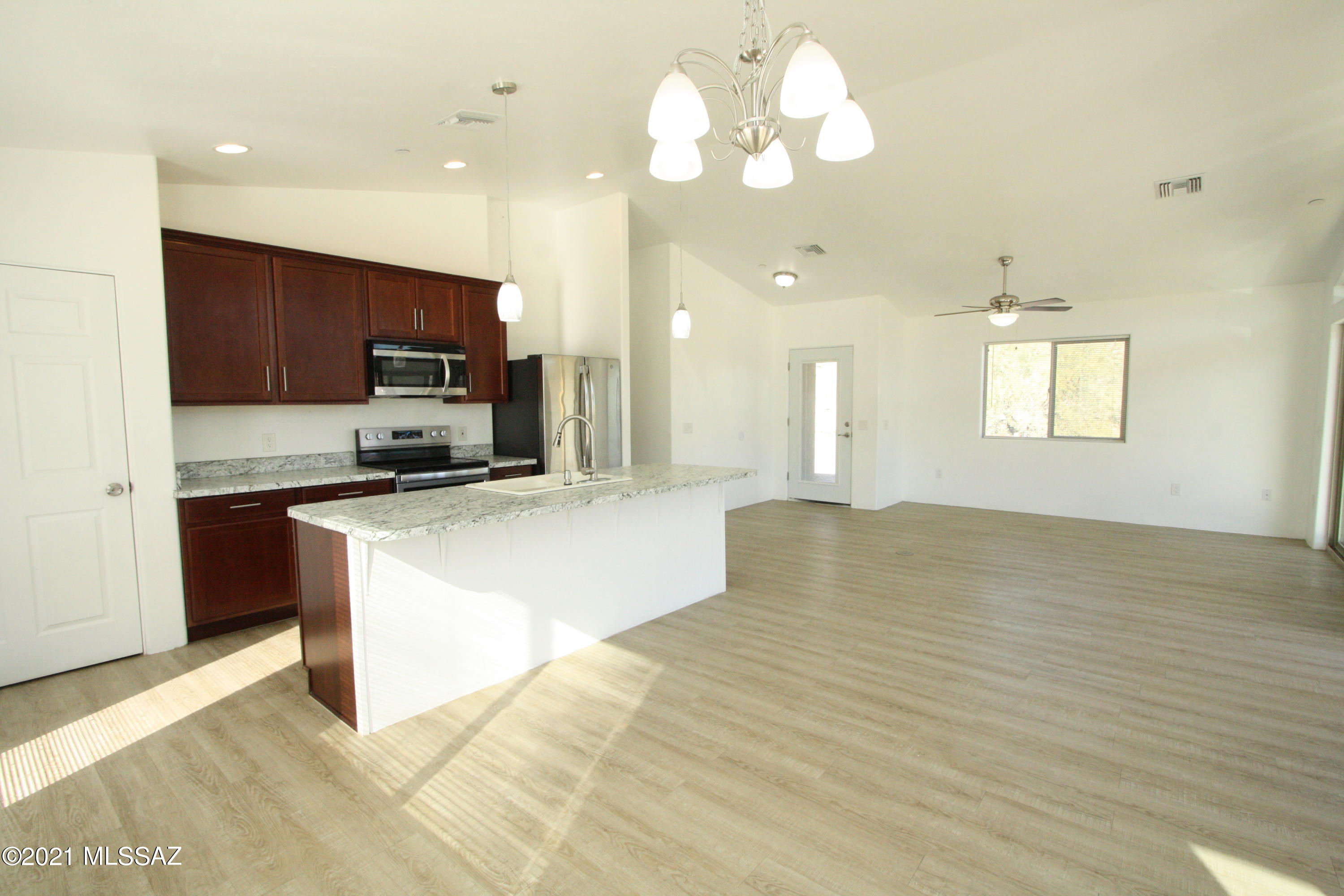 Unsubdivided - Residential Lease