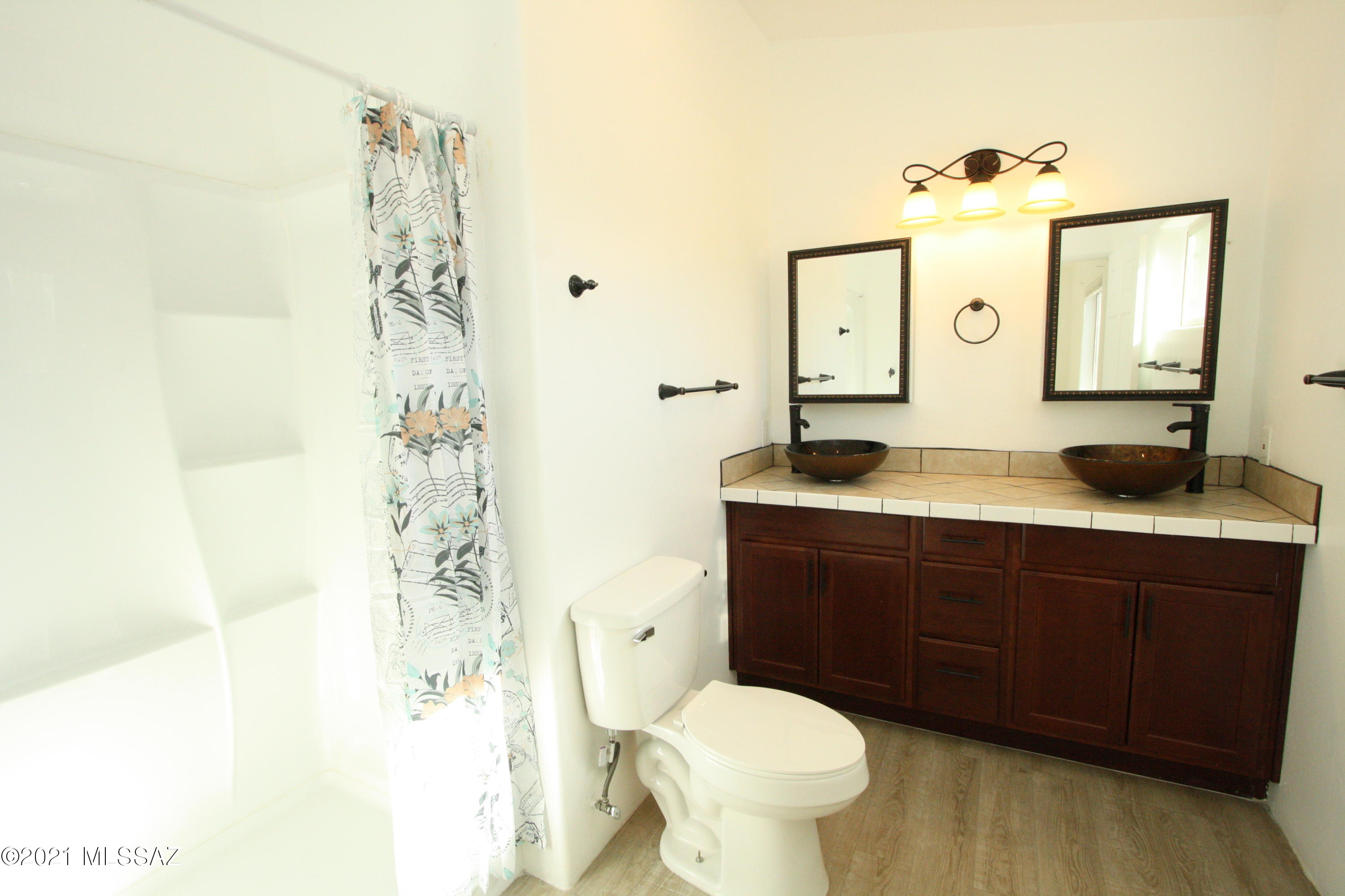 Unsubdivided - Residential Lease
