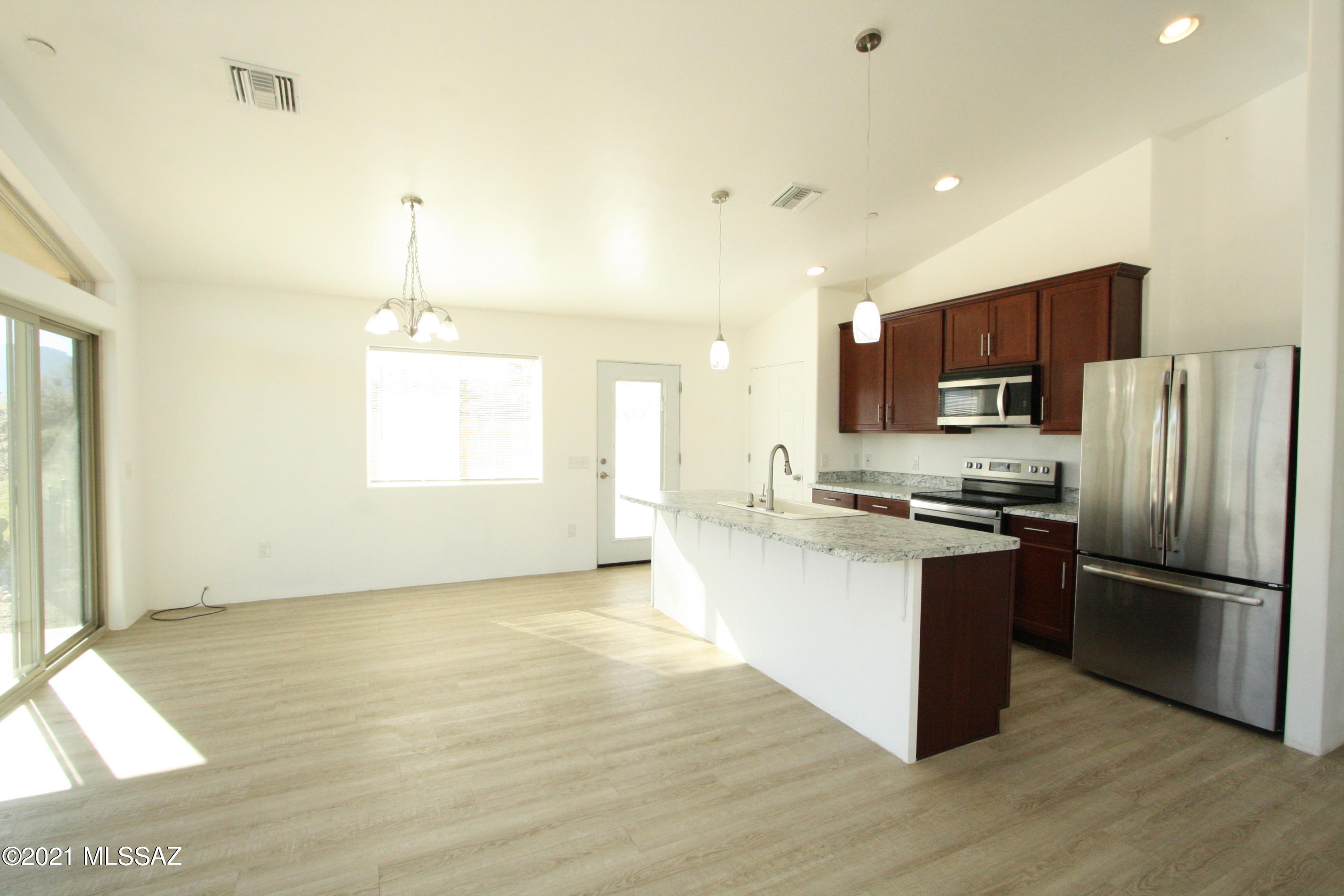 Unsubdivided - Residential Lease