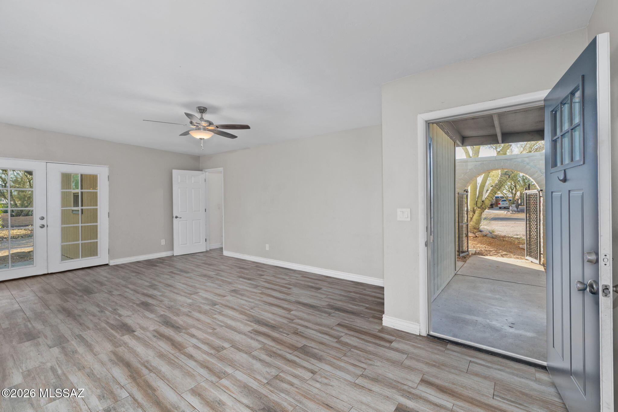 7246 N Casablanca Drive