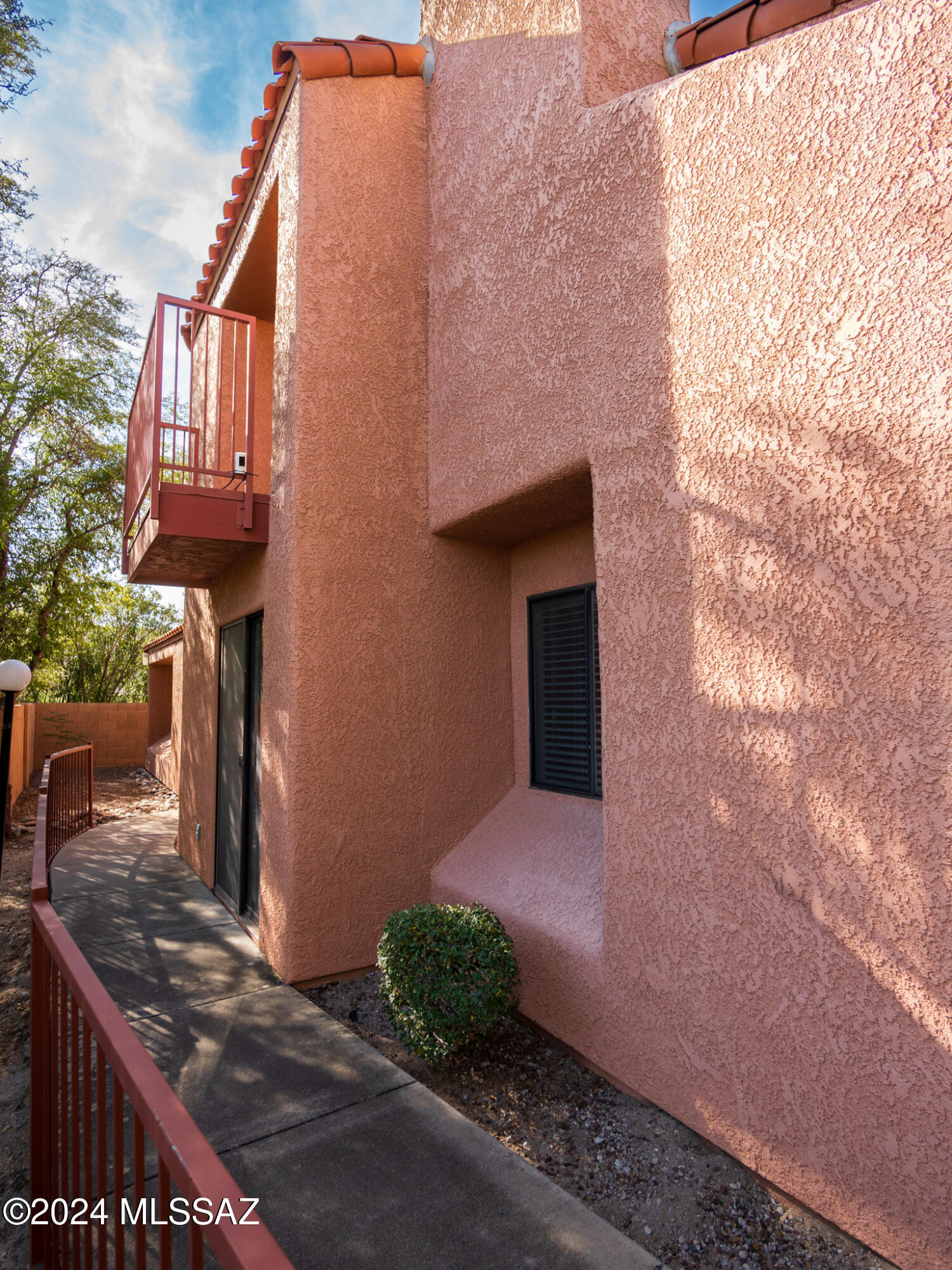 Ventana Vista Condominiums - Residential Lease