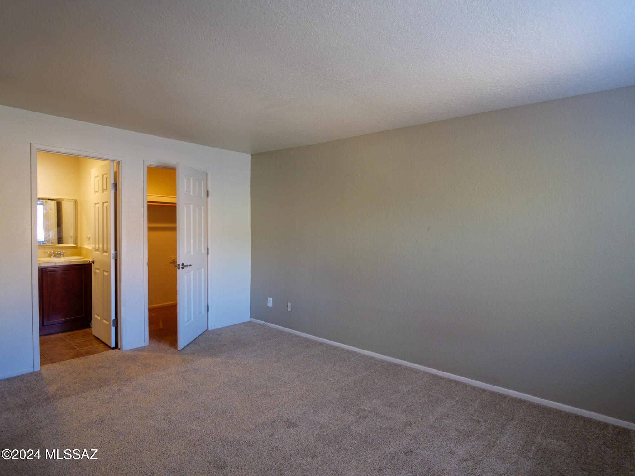 Ventana Vista Condominiums - Residential Lease