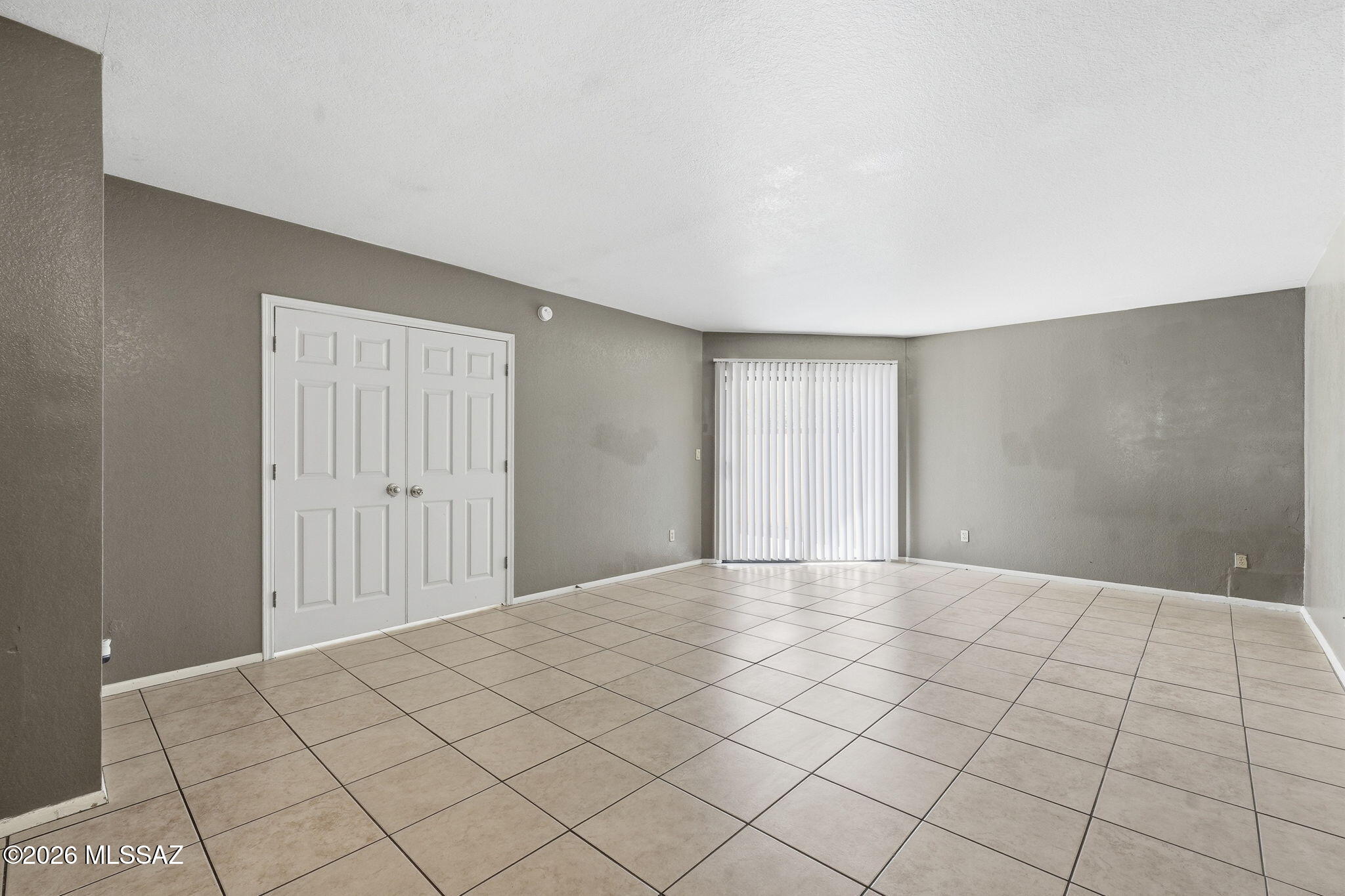 2522 N Ironwood Ridge Drive .