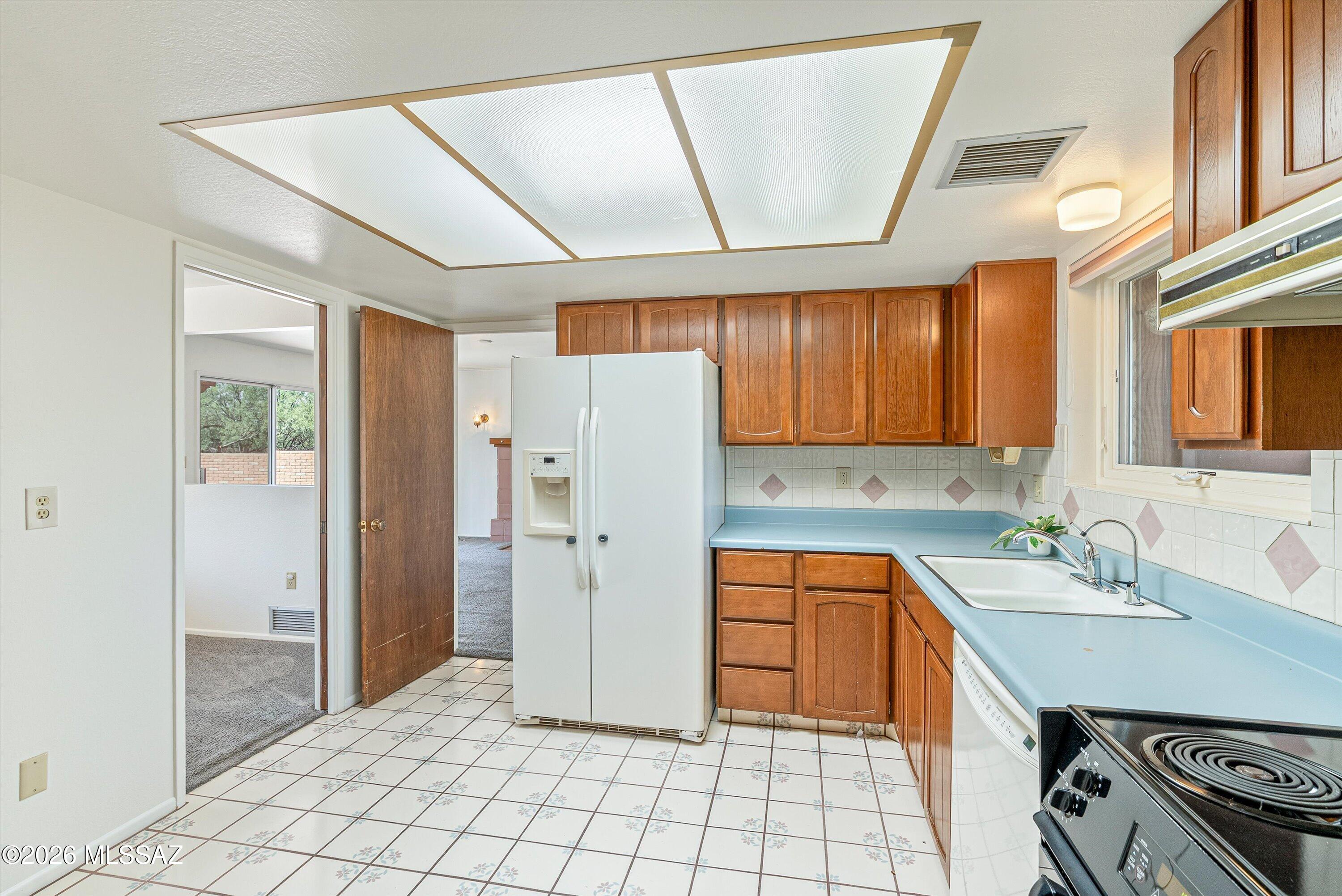 2550 N Ave De La Lantana