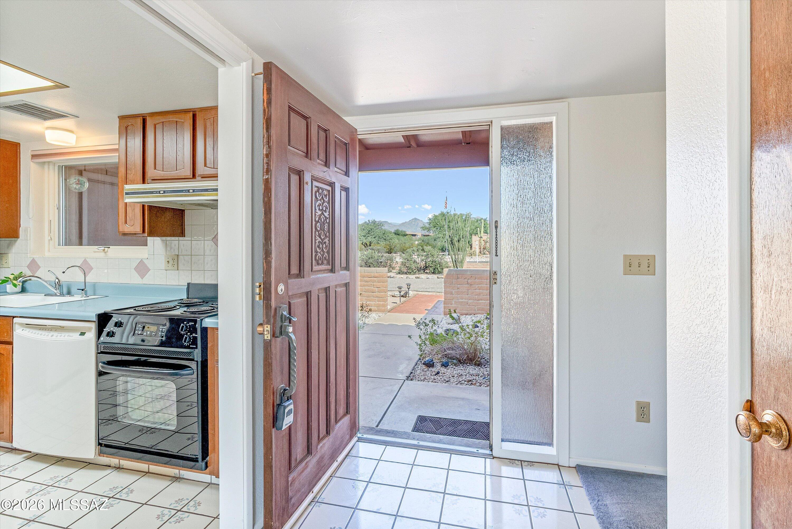 2550 N Ave De La Lantana