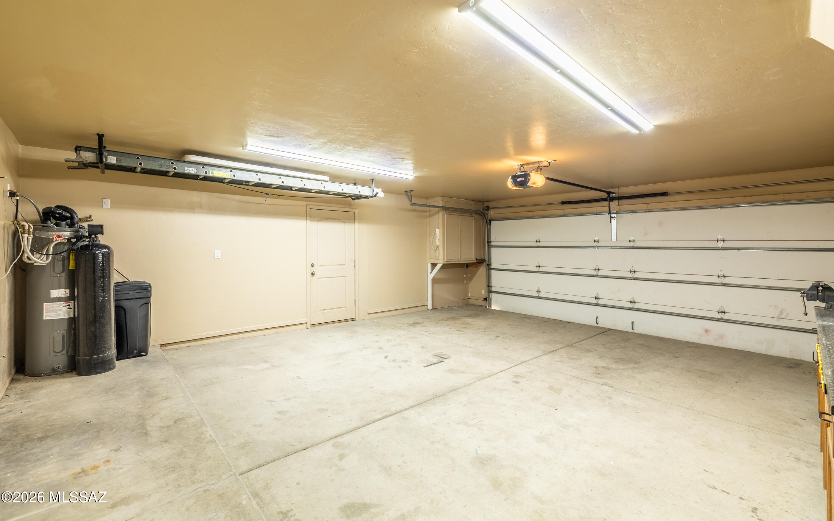 New Tucson Unit NO. 30 - Residential