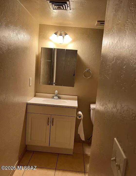 Mission Heights NO. 5 (1-102) - Residential Lease