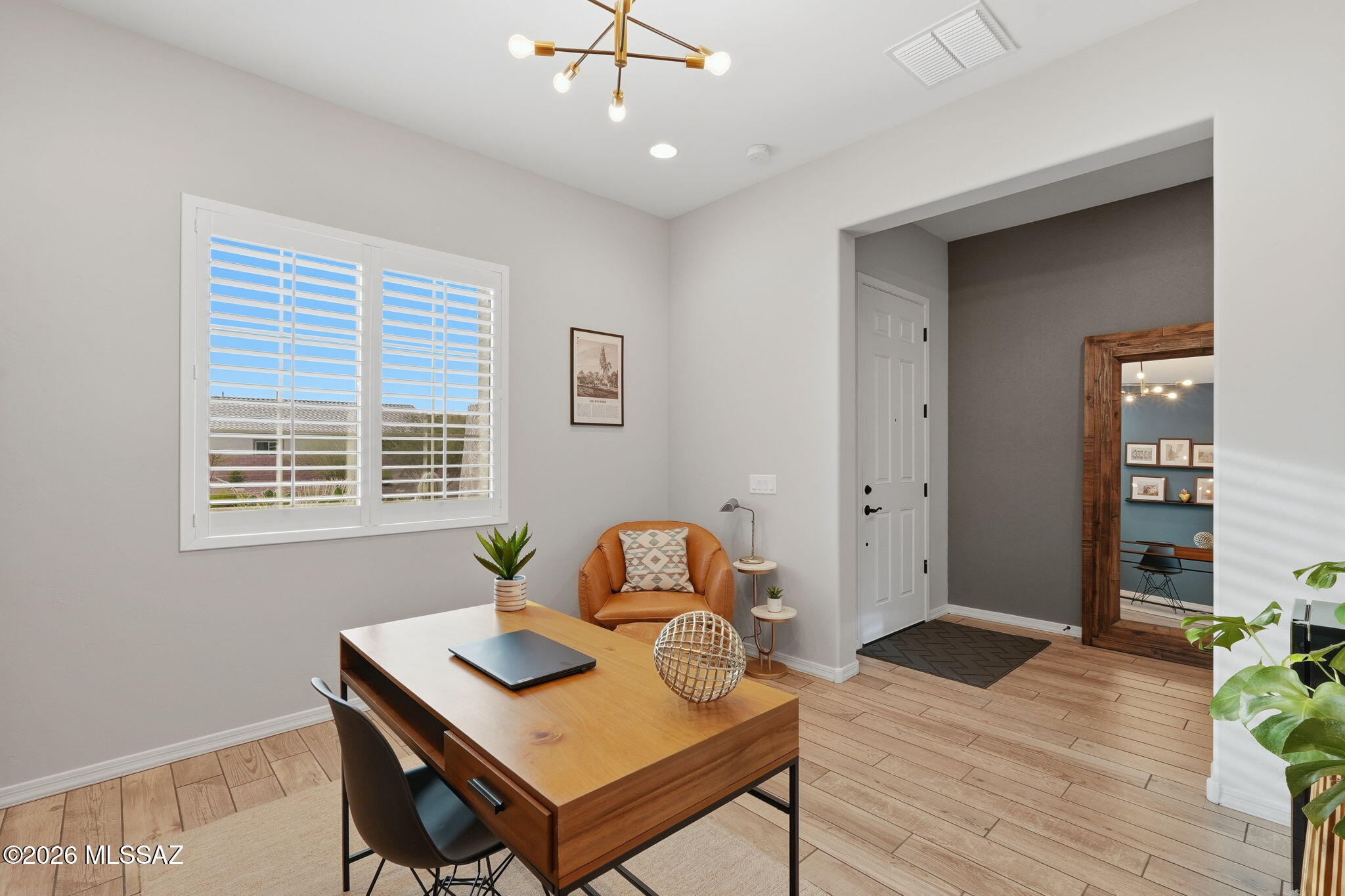 795 E Romsdalen Road