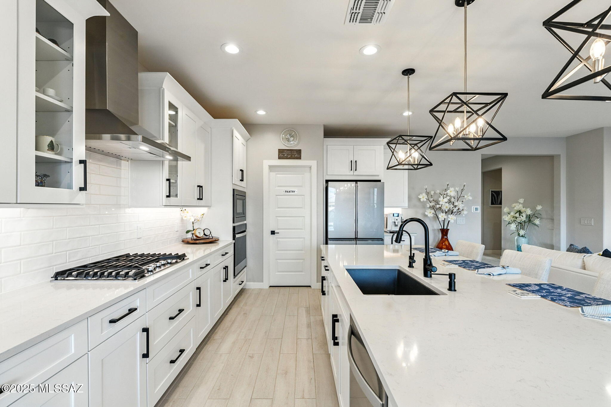 11266 N Gemini Drive