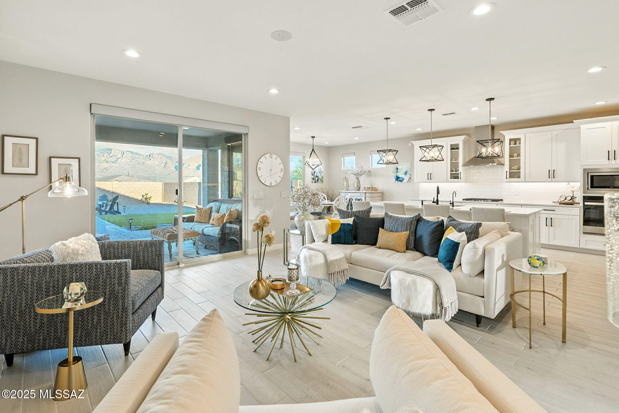 11266 N Gemini Drive