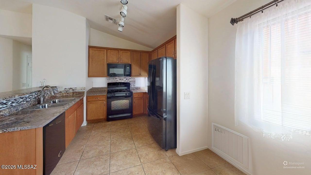 Interstate 10 and Kolb Road - Residential Lease
