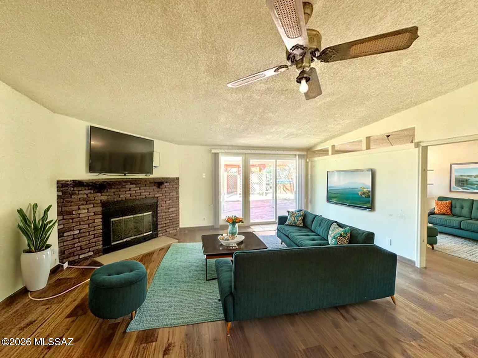 Kingston Knolls Terrace - Residential