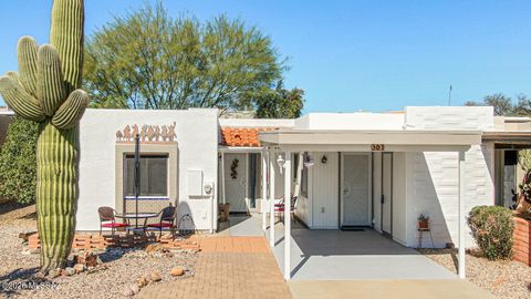 Photo of 361 N Calle De Las Profetas, Green Valley, AZ 85614 (MLS # 22605666)