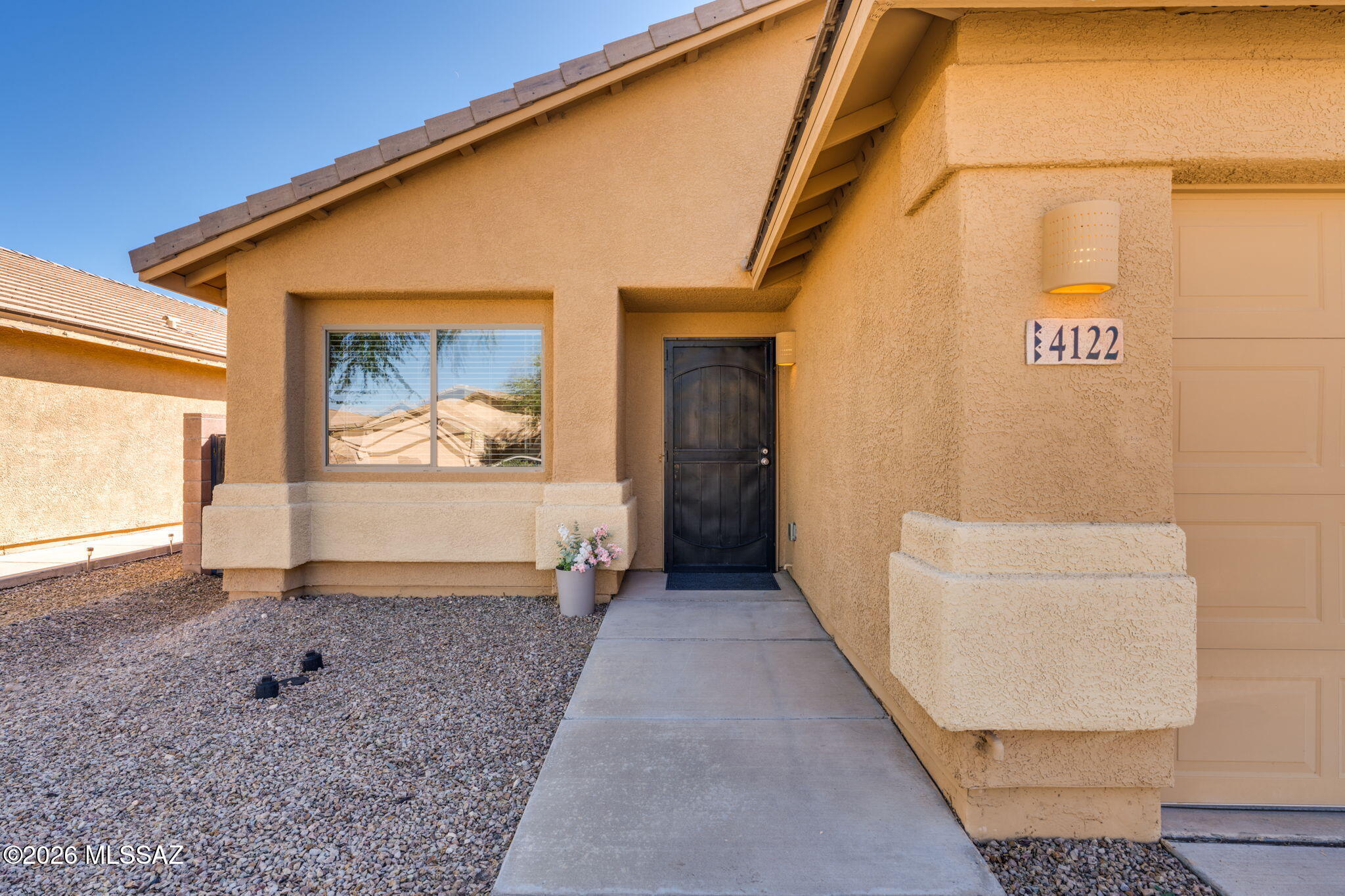 4122 E Coolbrooke Drive