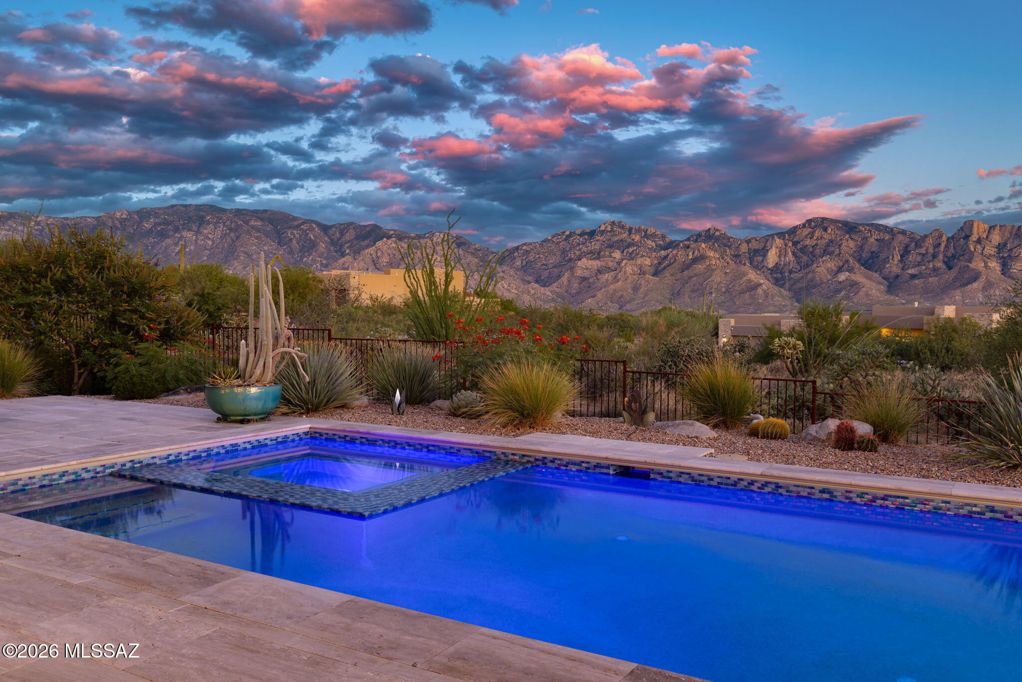 1814 W Tortolita Mountain Circle