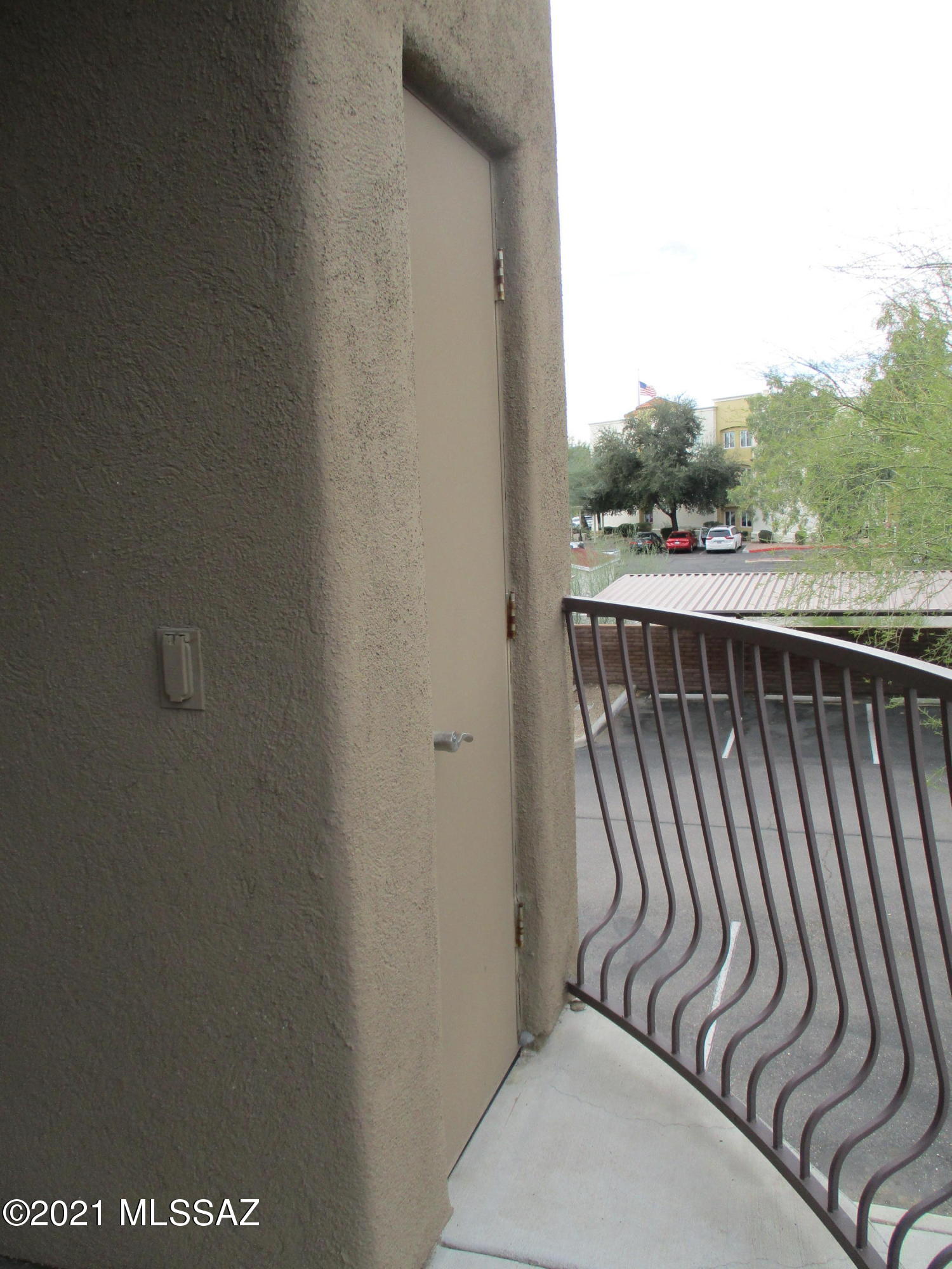 Placita Escondida Bldgs 18-20 Units 1-204 - Residential Lease