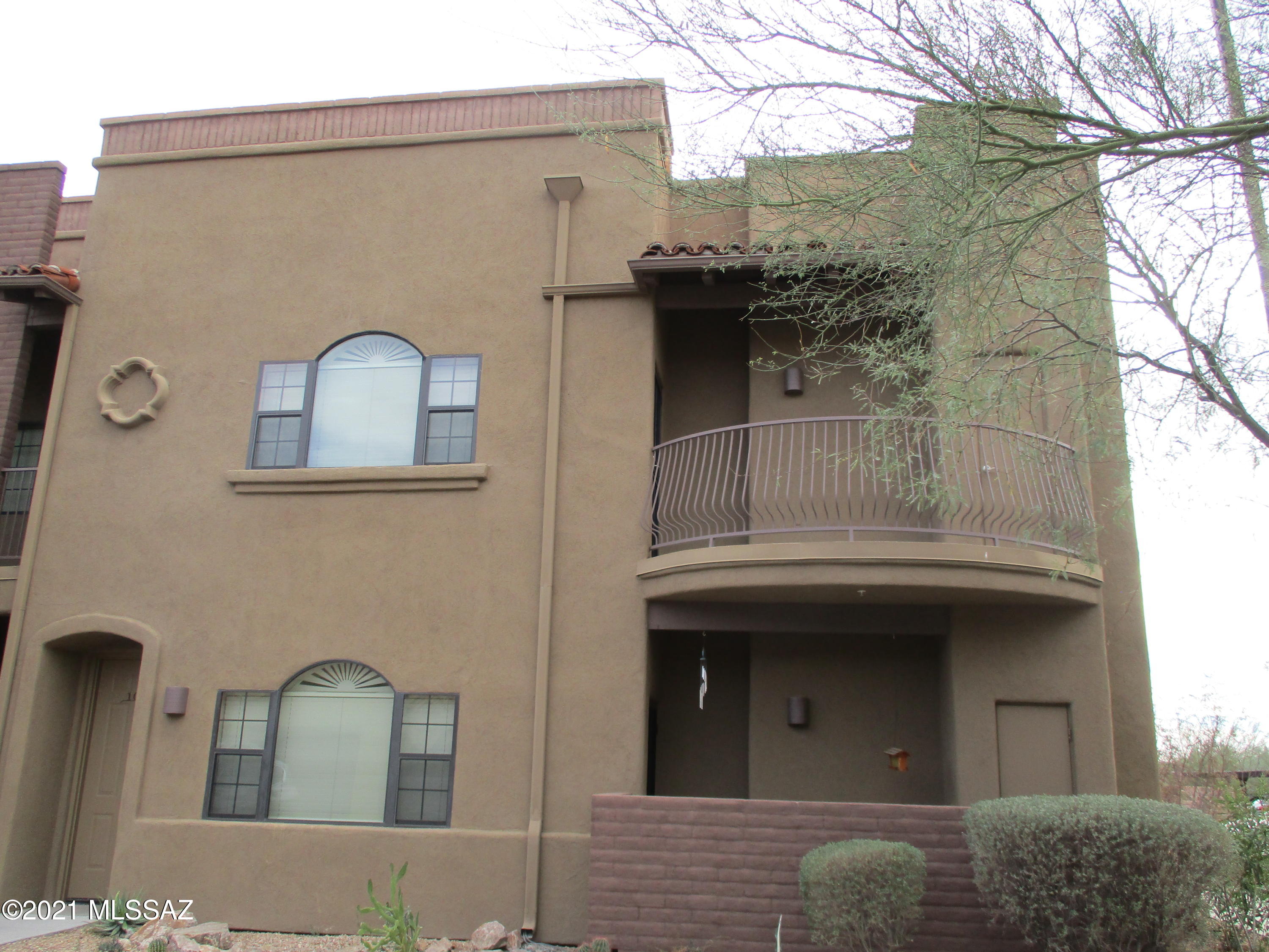 Placita Escondida Bldgs 18-20 Units 1-204 - Residential Lease