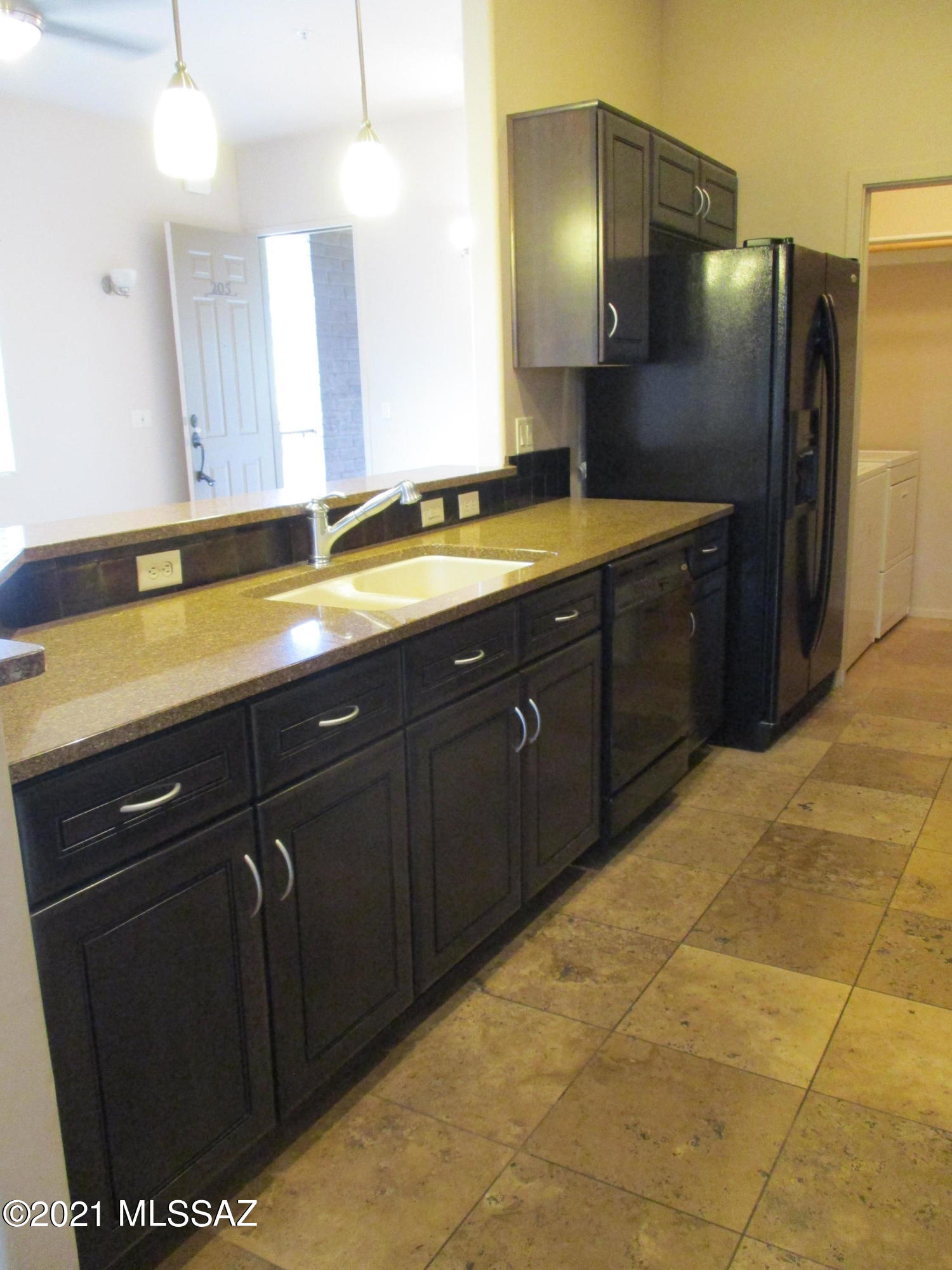 Placita Escondida Bldgs 18-20 Units 1-204 - Residential Lease
