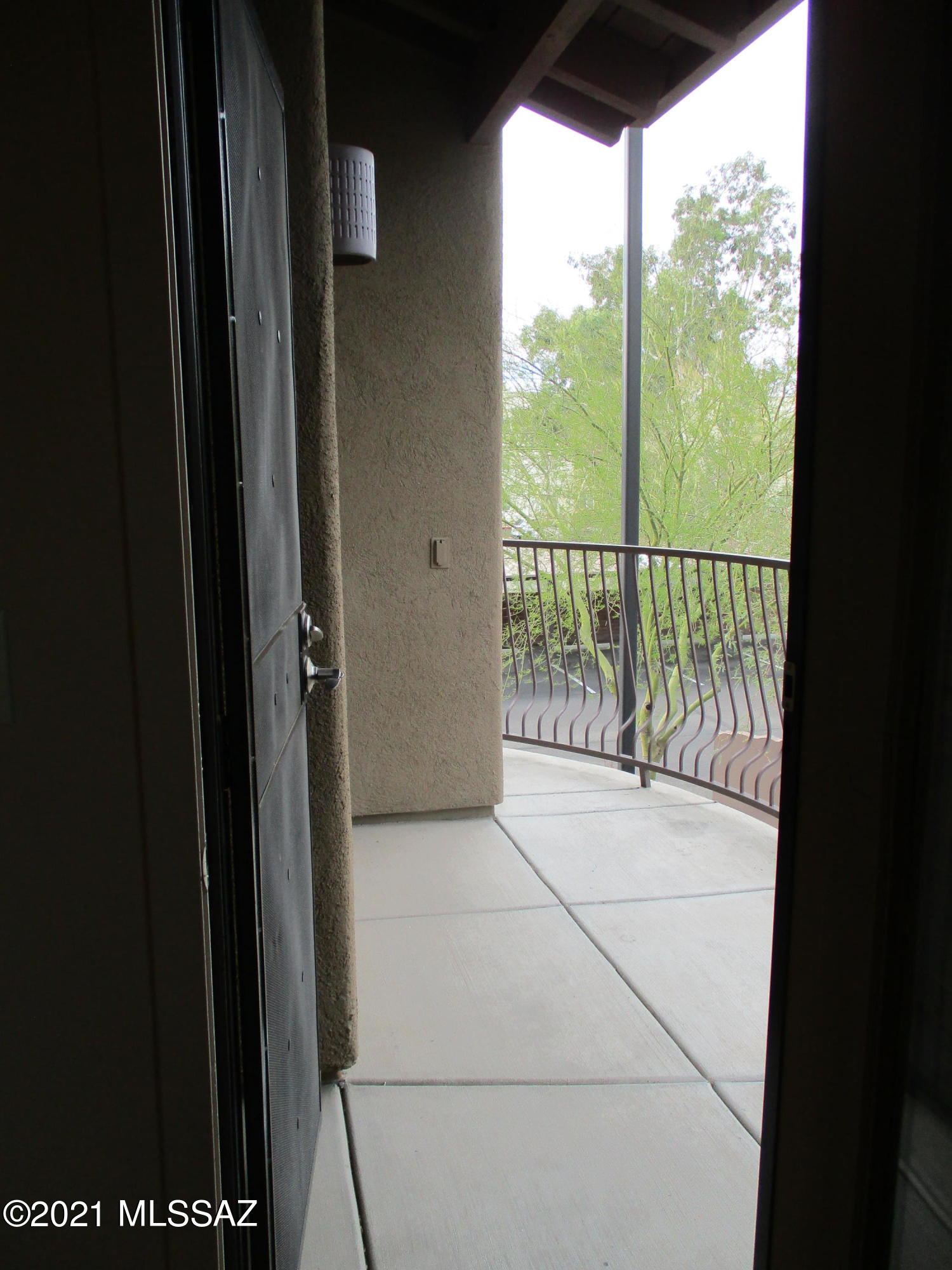 Placita Escondida Bldgs 18-20 Units 1-204 - Residential Lease