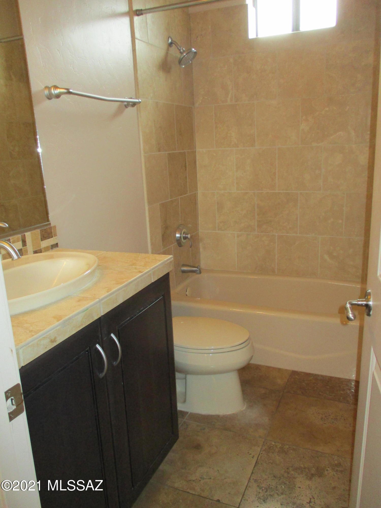 Placita Escondida Bldgs 18-20 Units 1-204 - Residential Lease