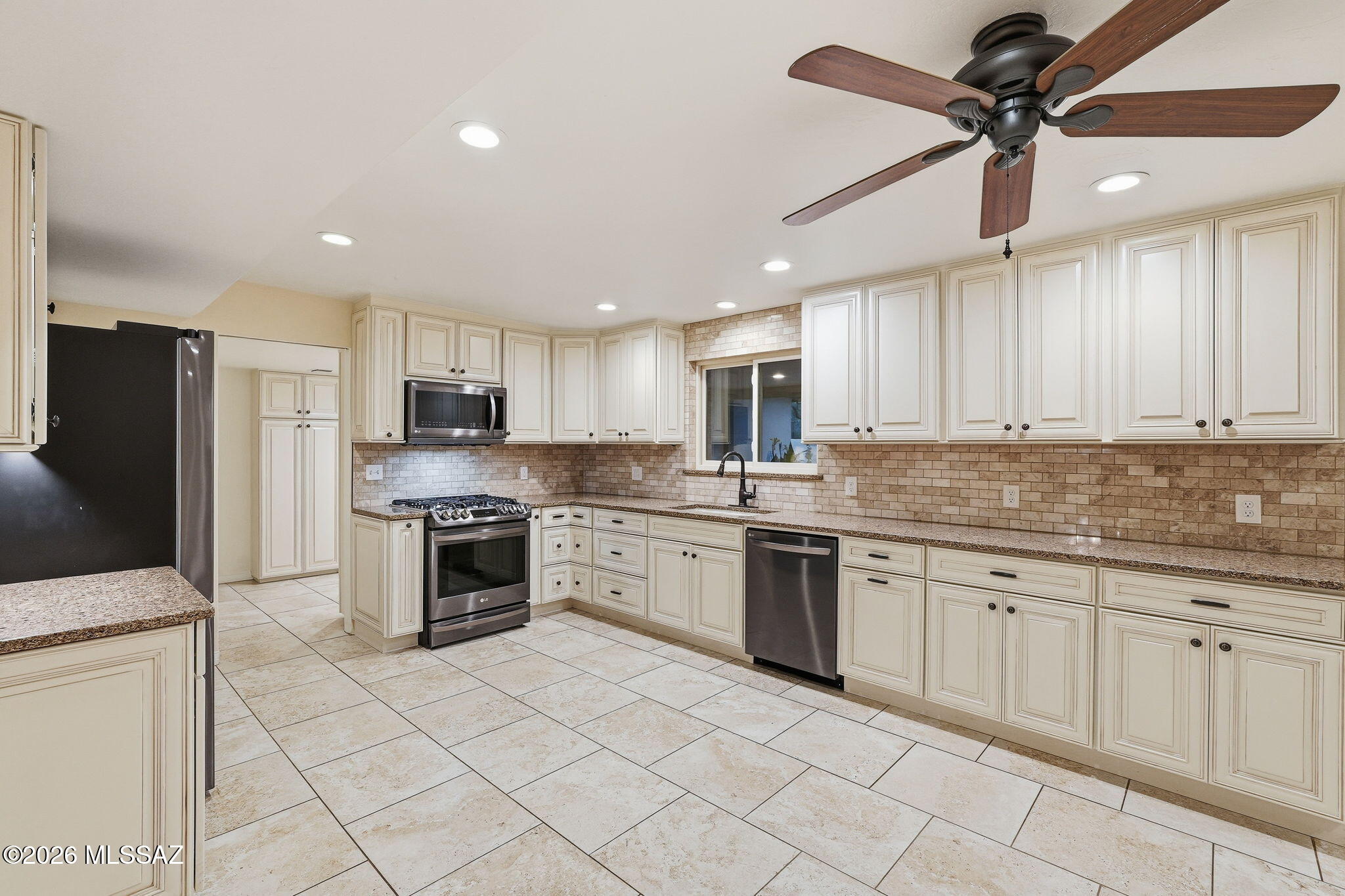 3520 N Calle Vistosa